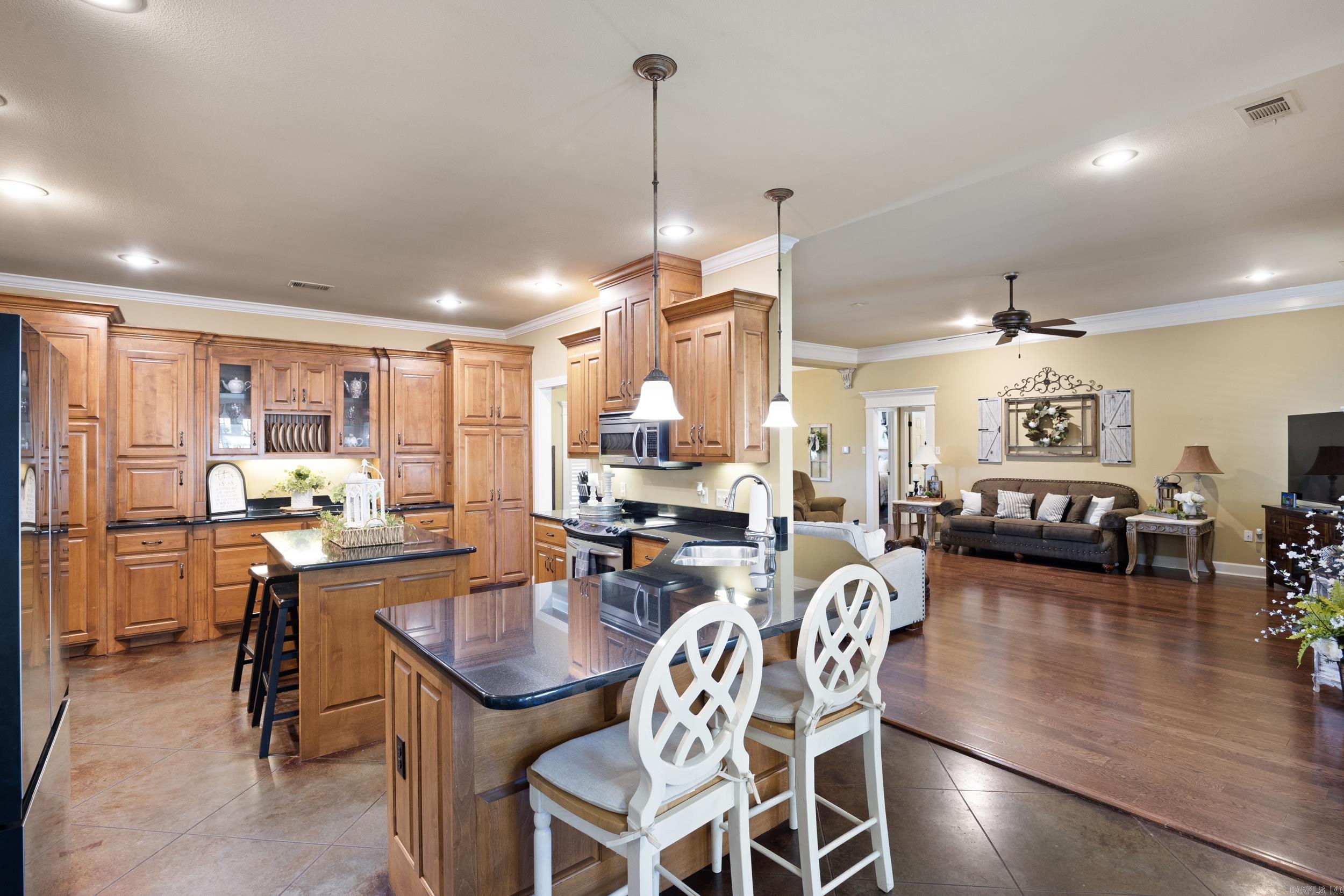 WOODRIDGE ATTEBERY - Residential