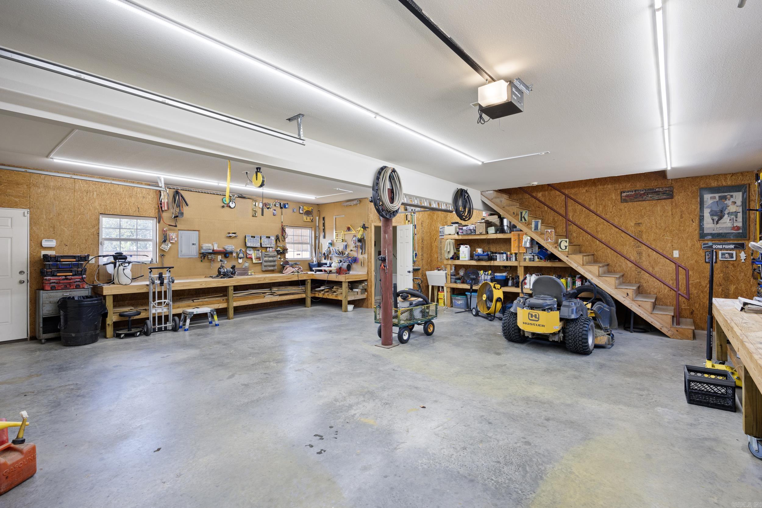 WOODRIDGE ATTEBERY - Residential