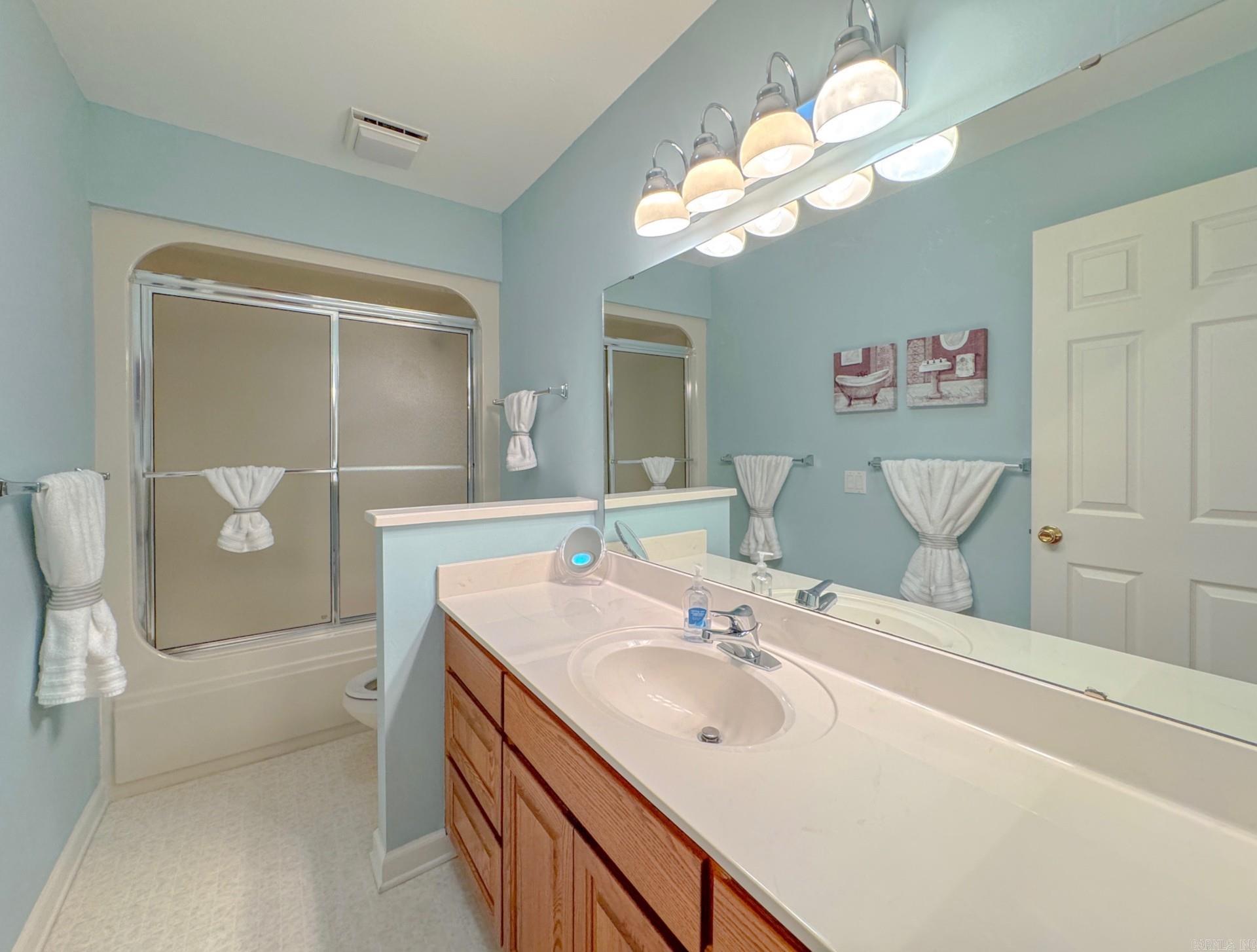 ADORACION - Residential