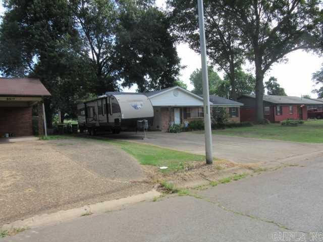 DELTA LAWN - Residential