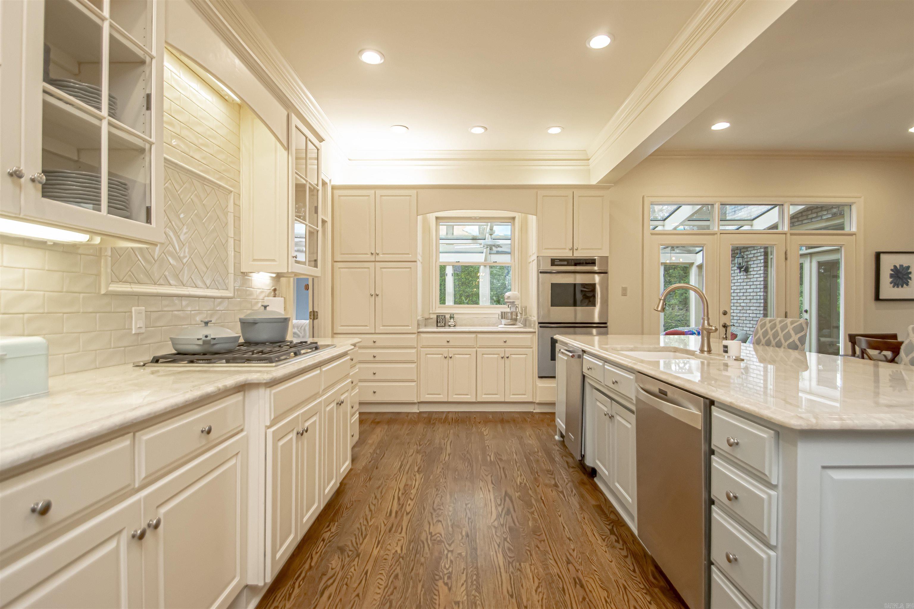 HICKORY CREEK - Residential