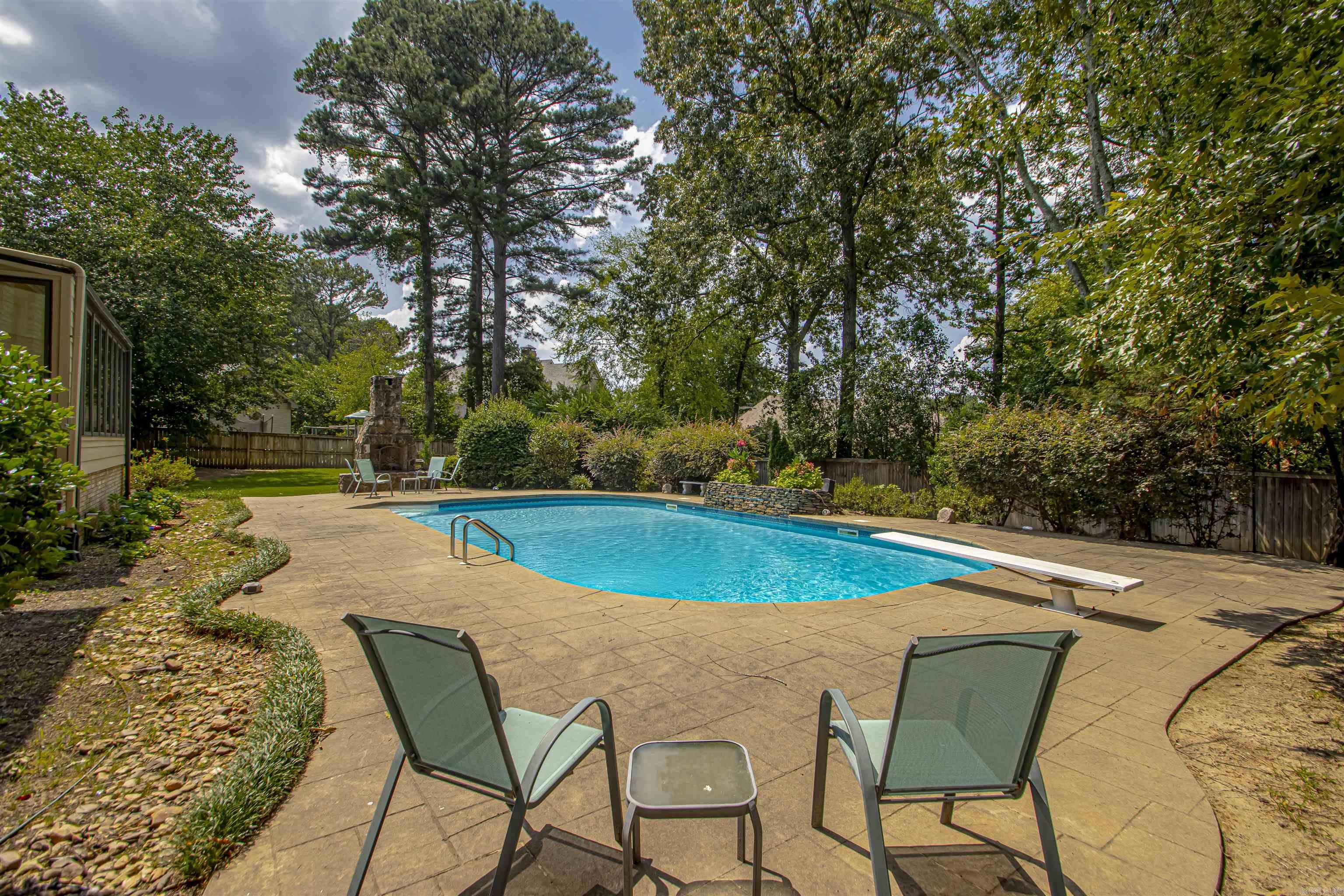 HICKORY CREEK - Residential