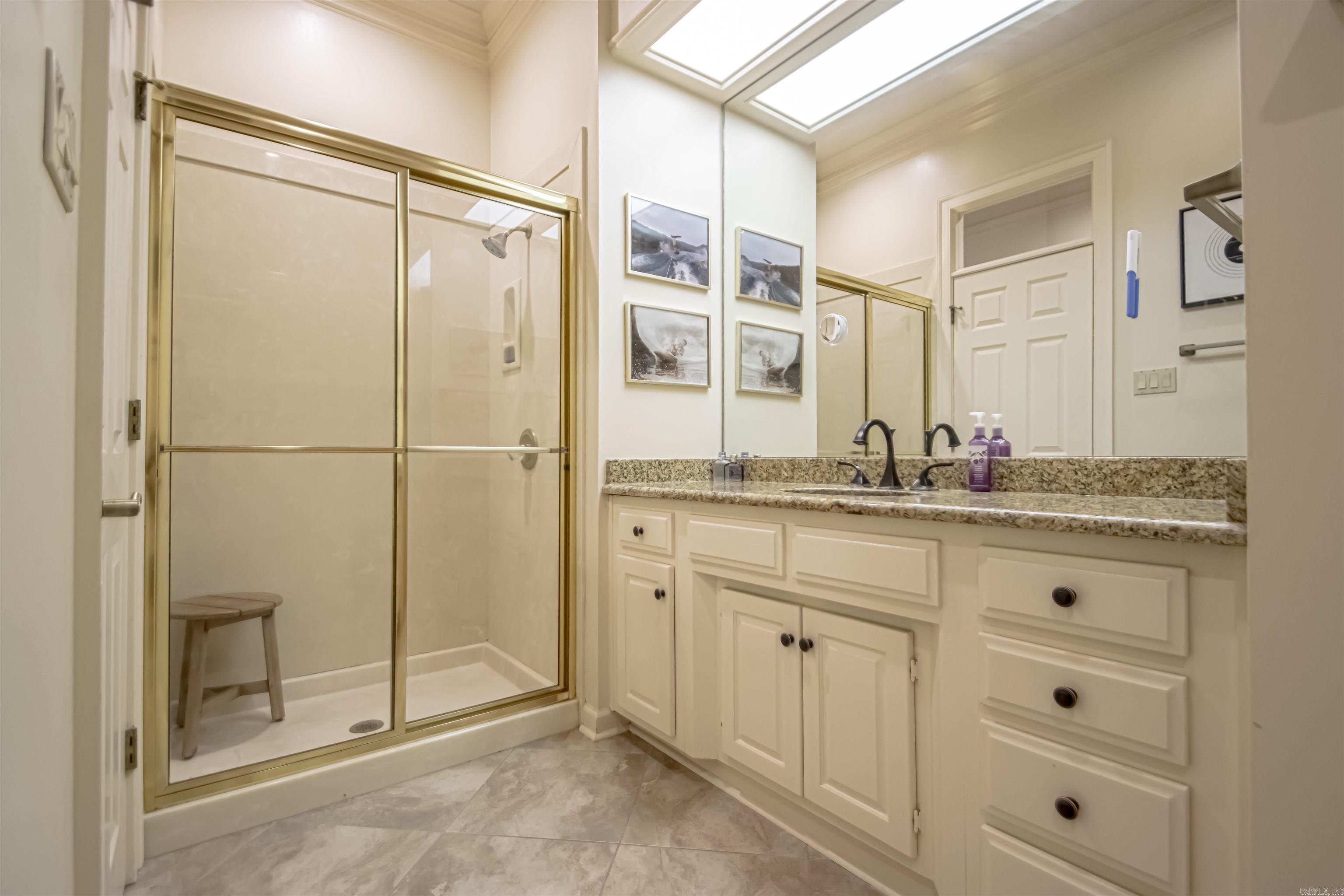 HICKORY CREEK - Residential