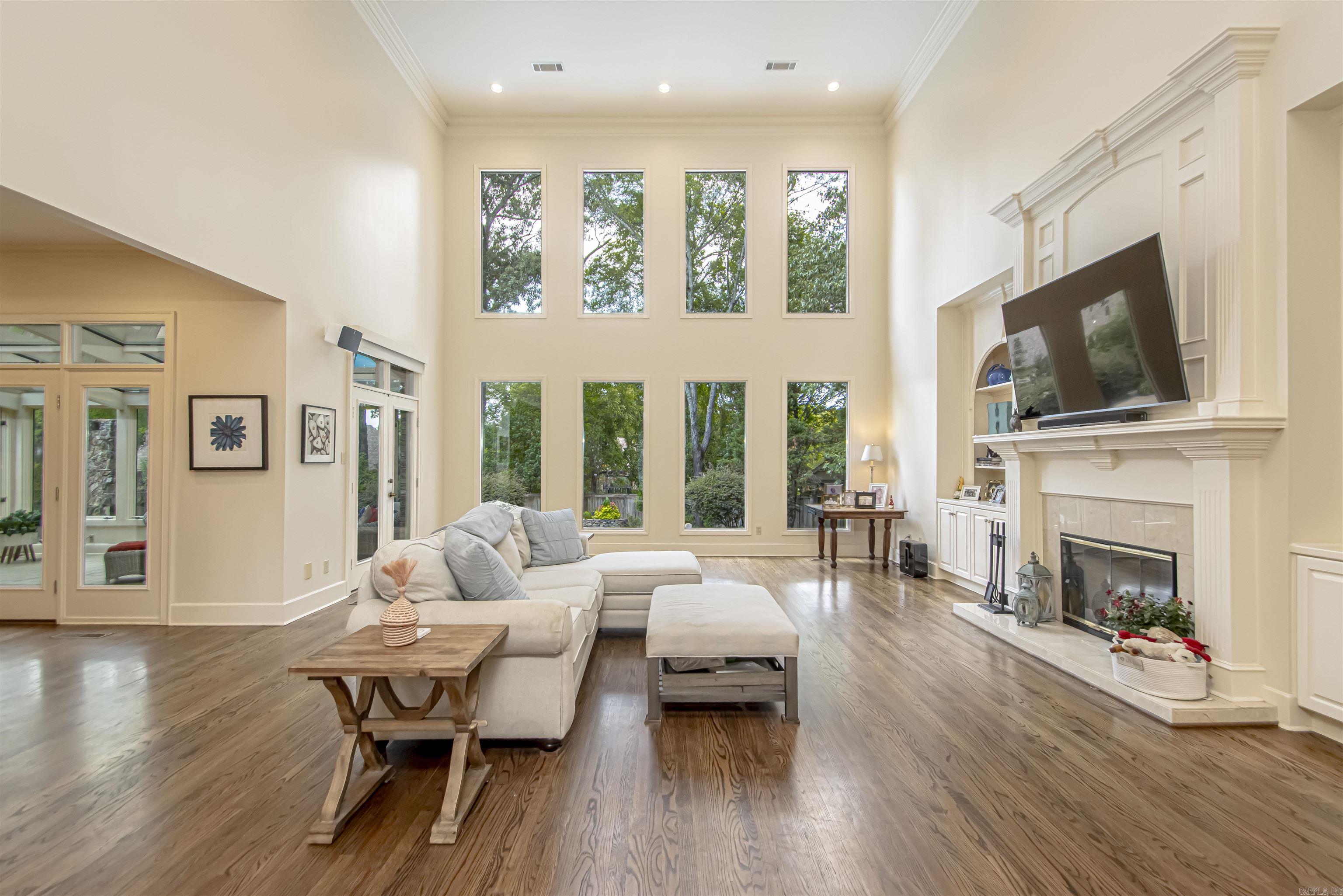 HICKORY CREEK - Residential