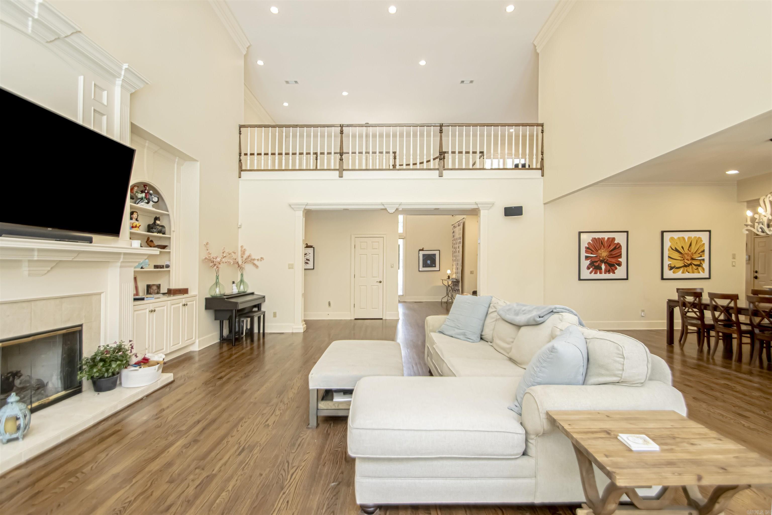 HICKORY CREEK - Residential