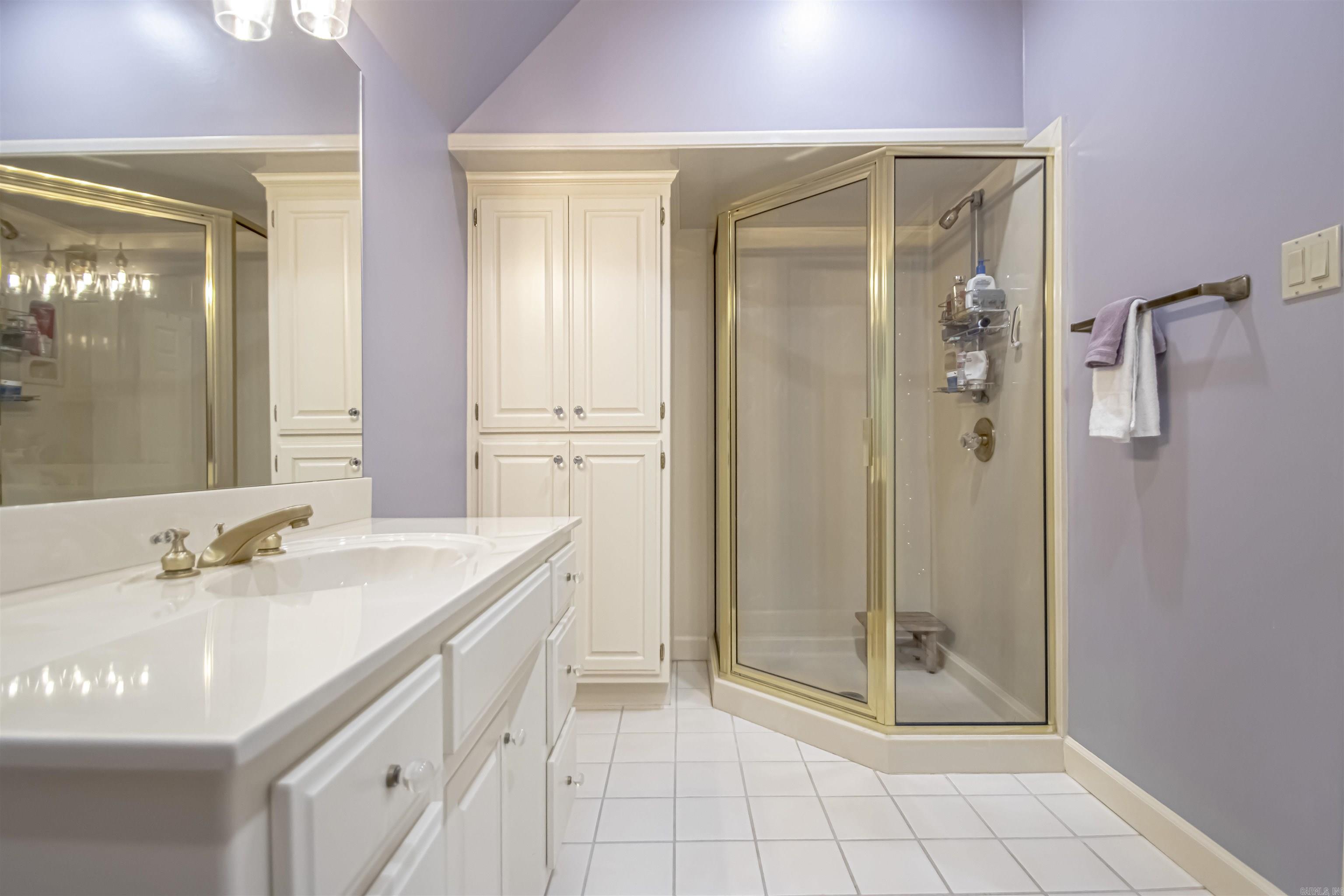 HICKORY CREEK - Residential