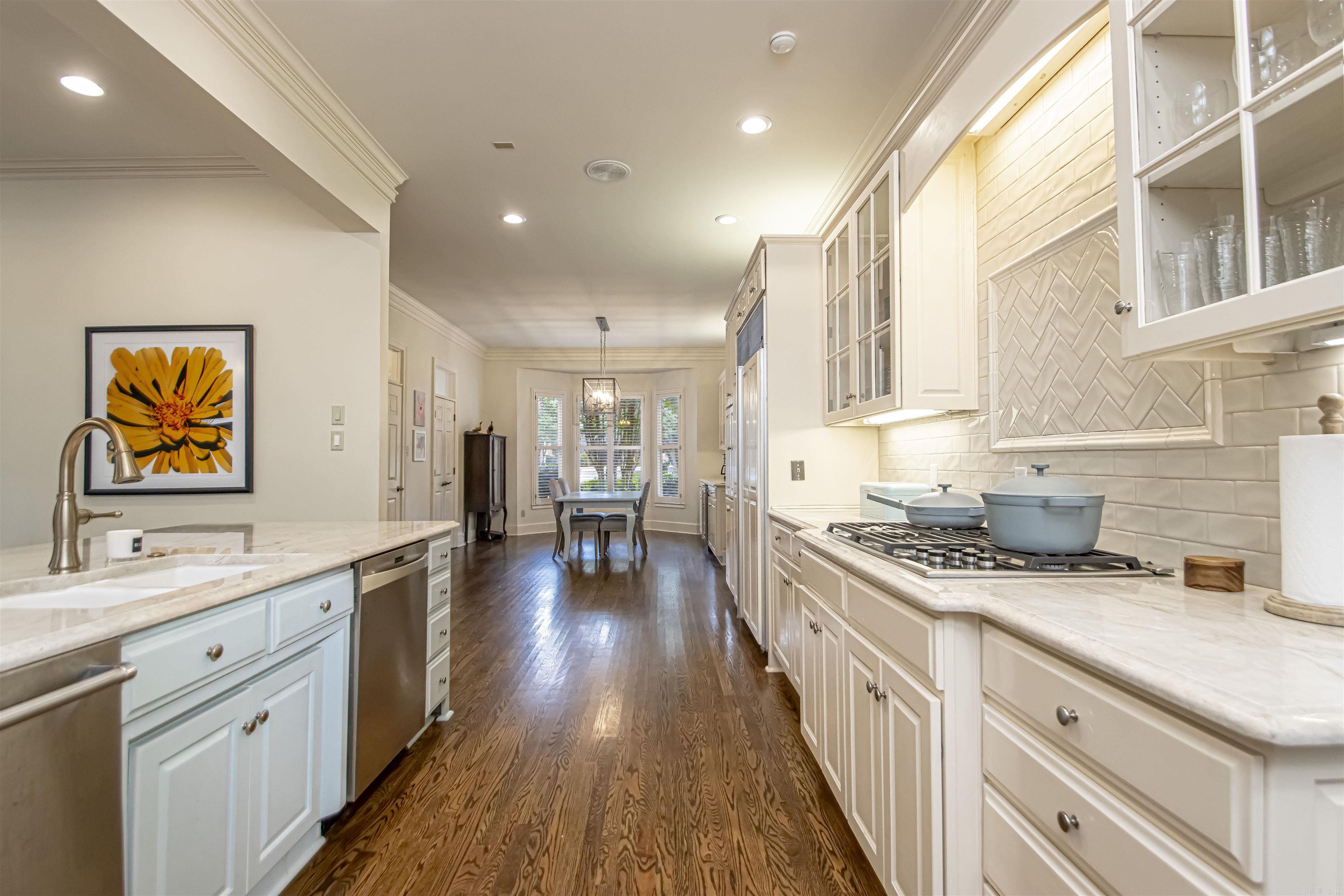 HICKORY CREEK - Residential