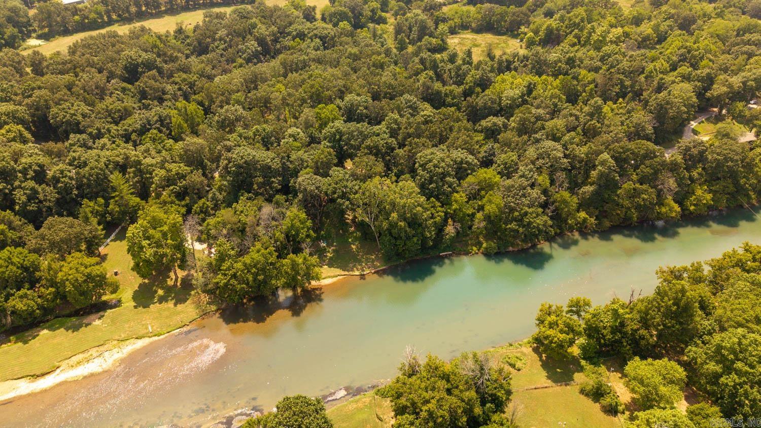 PARNELL SPRING RIVER - Land
