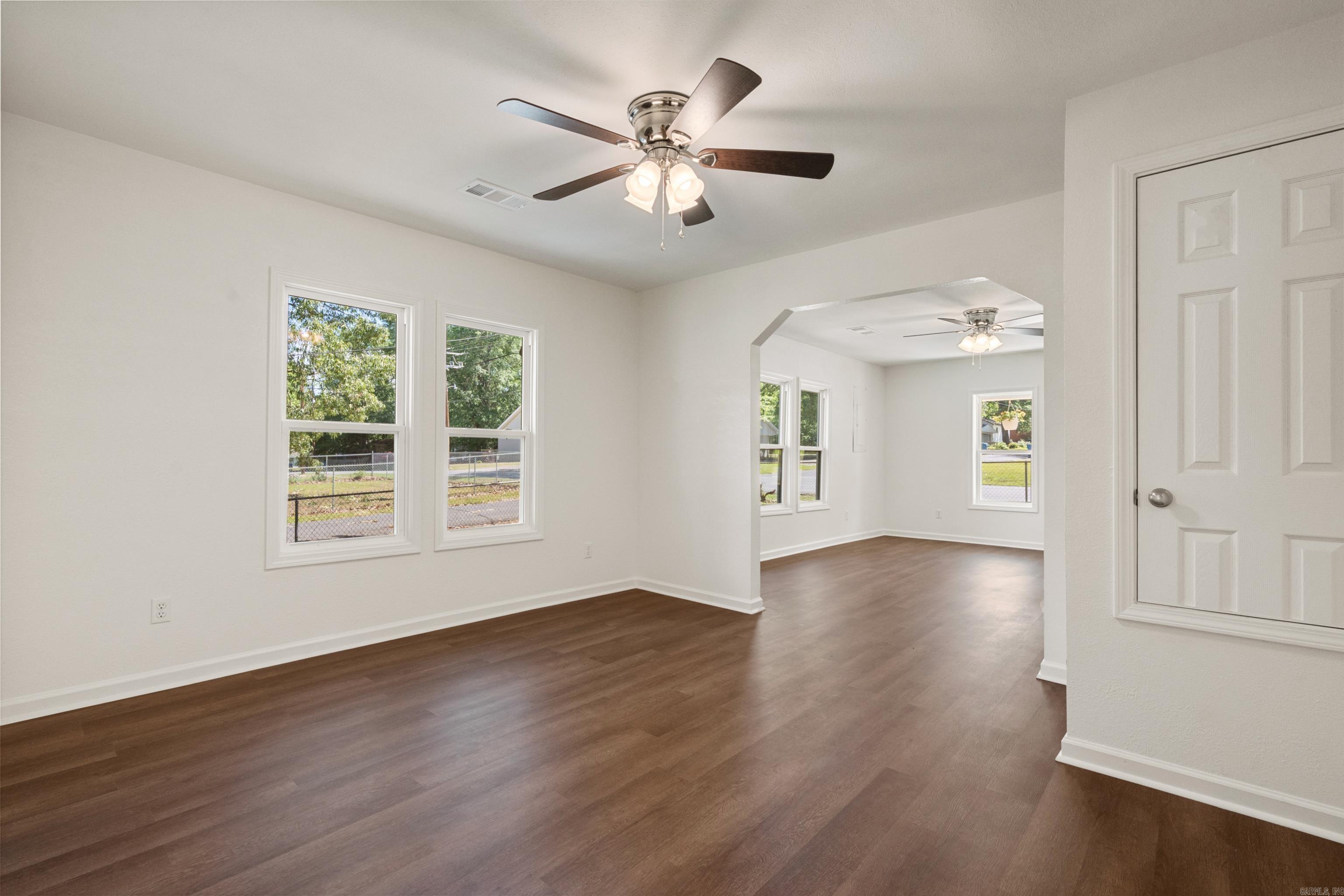 EASTWOOD - Residential