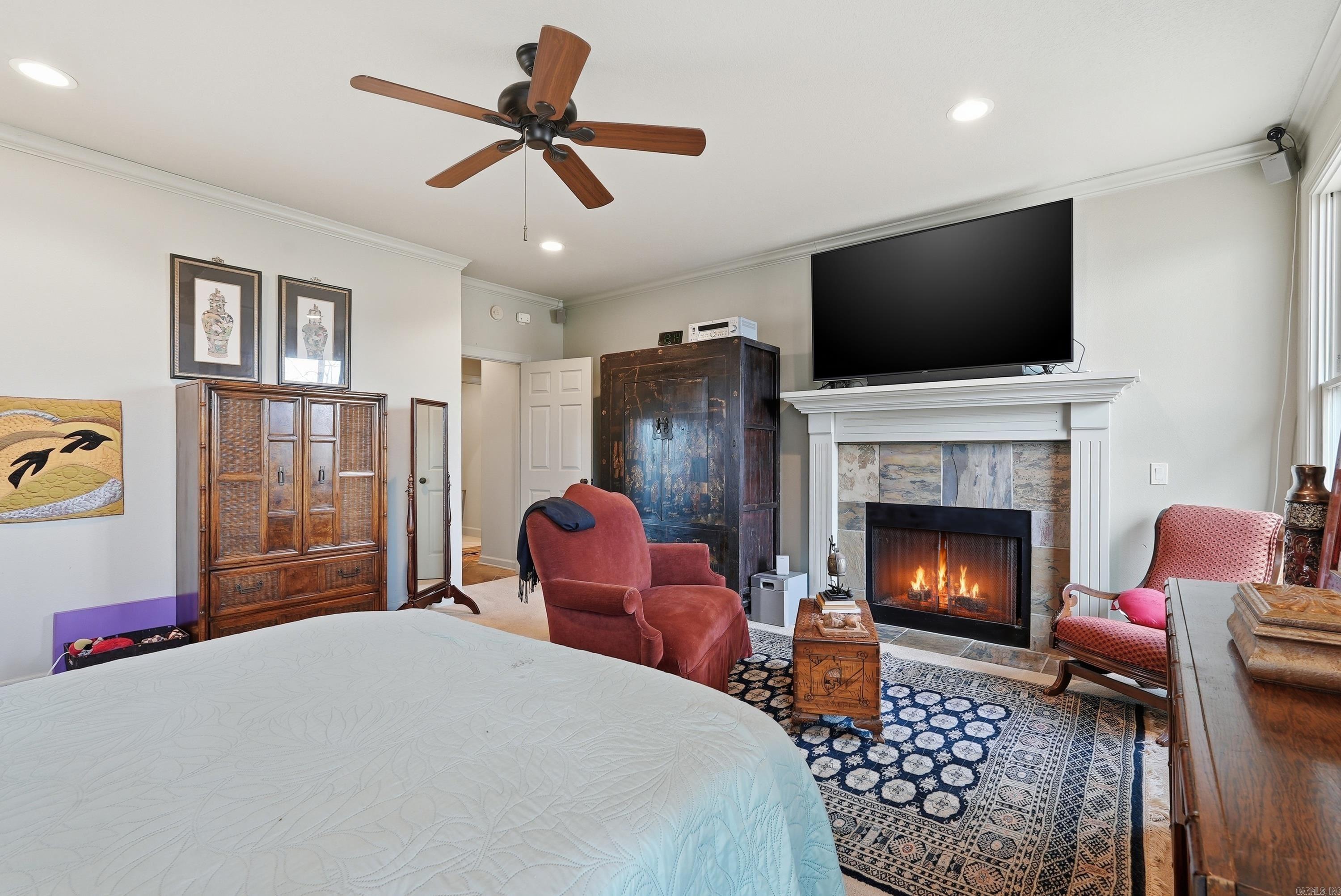 ALTA VISTA - Residential