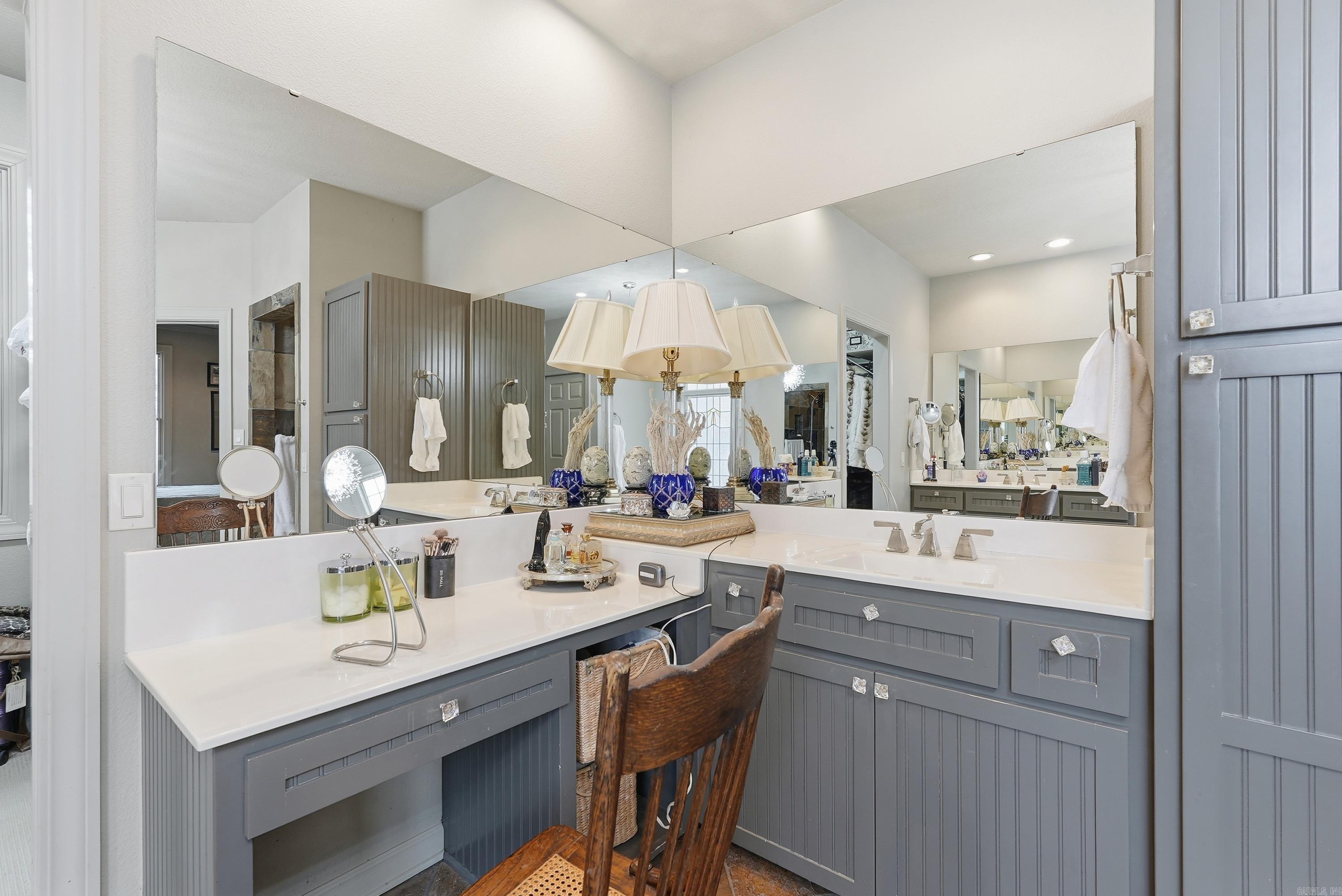 ALTA VISTA - Residential