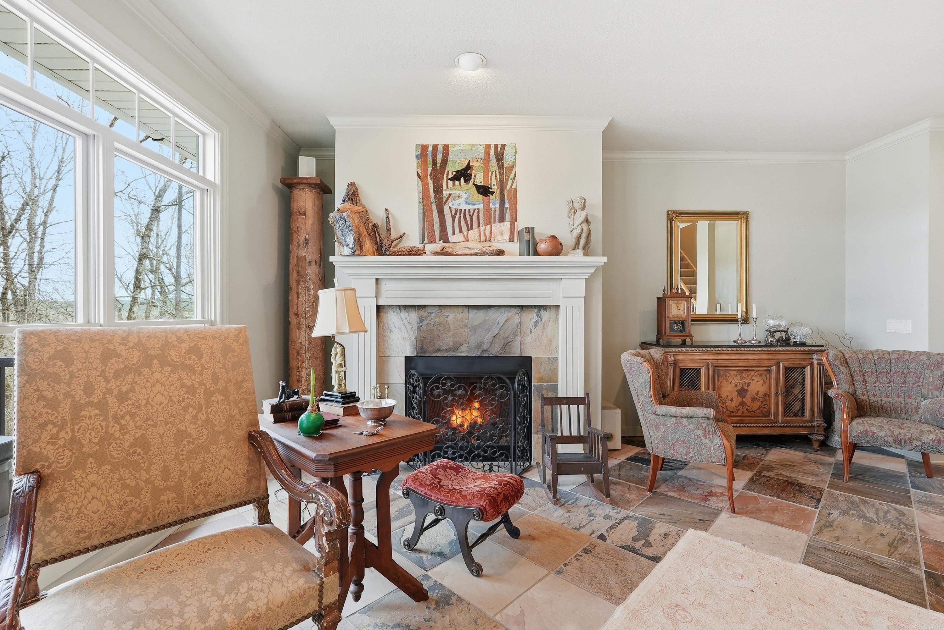 ALTA VISTA - Residential