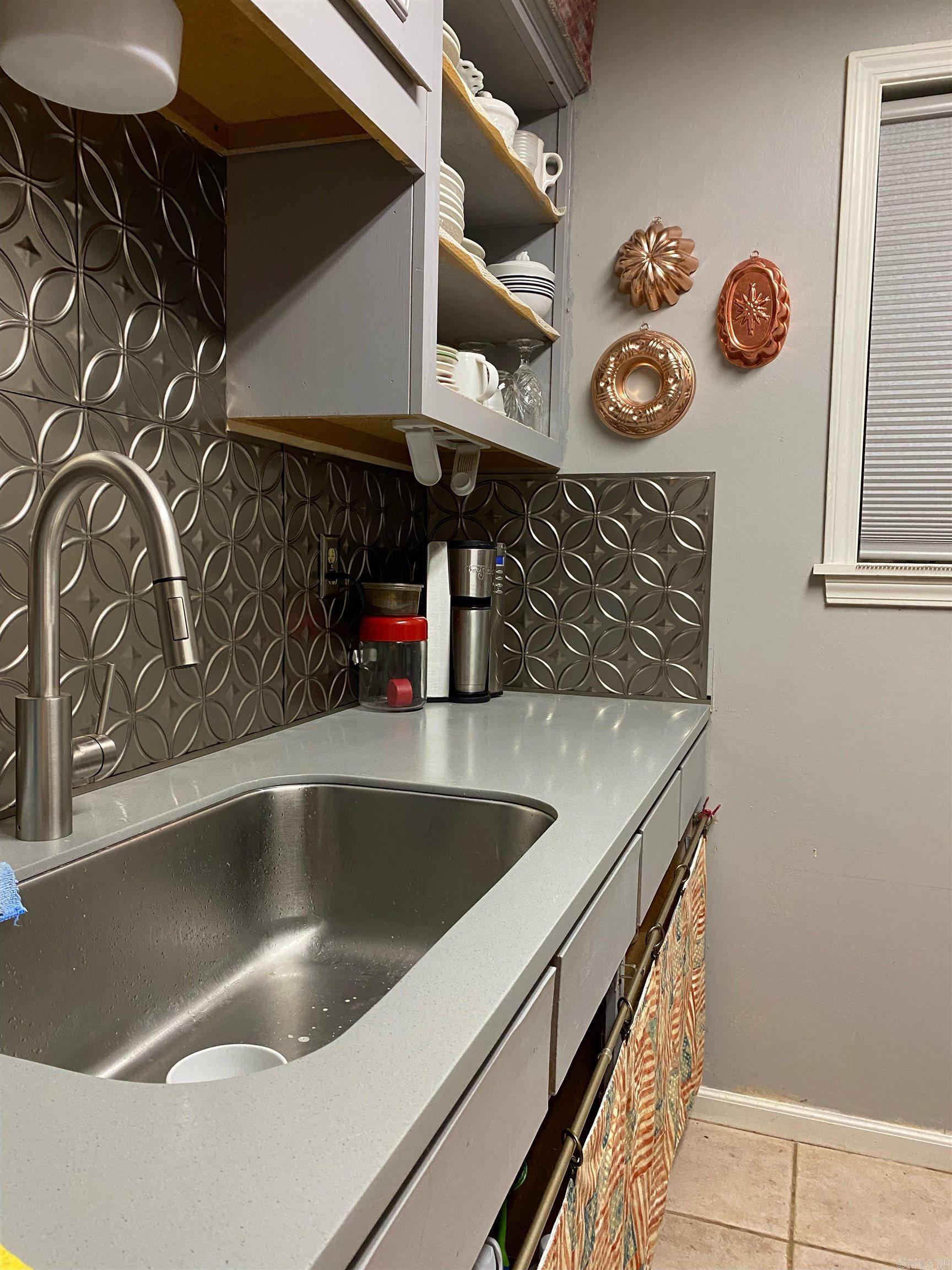 SHADOW RIDGE VILLAS - Residential