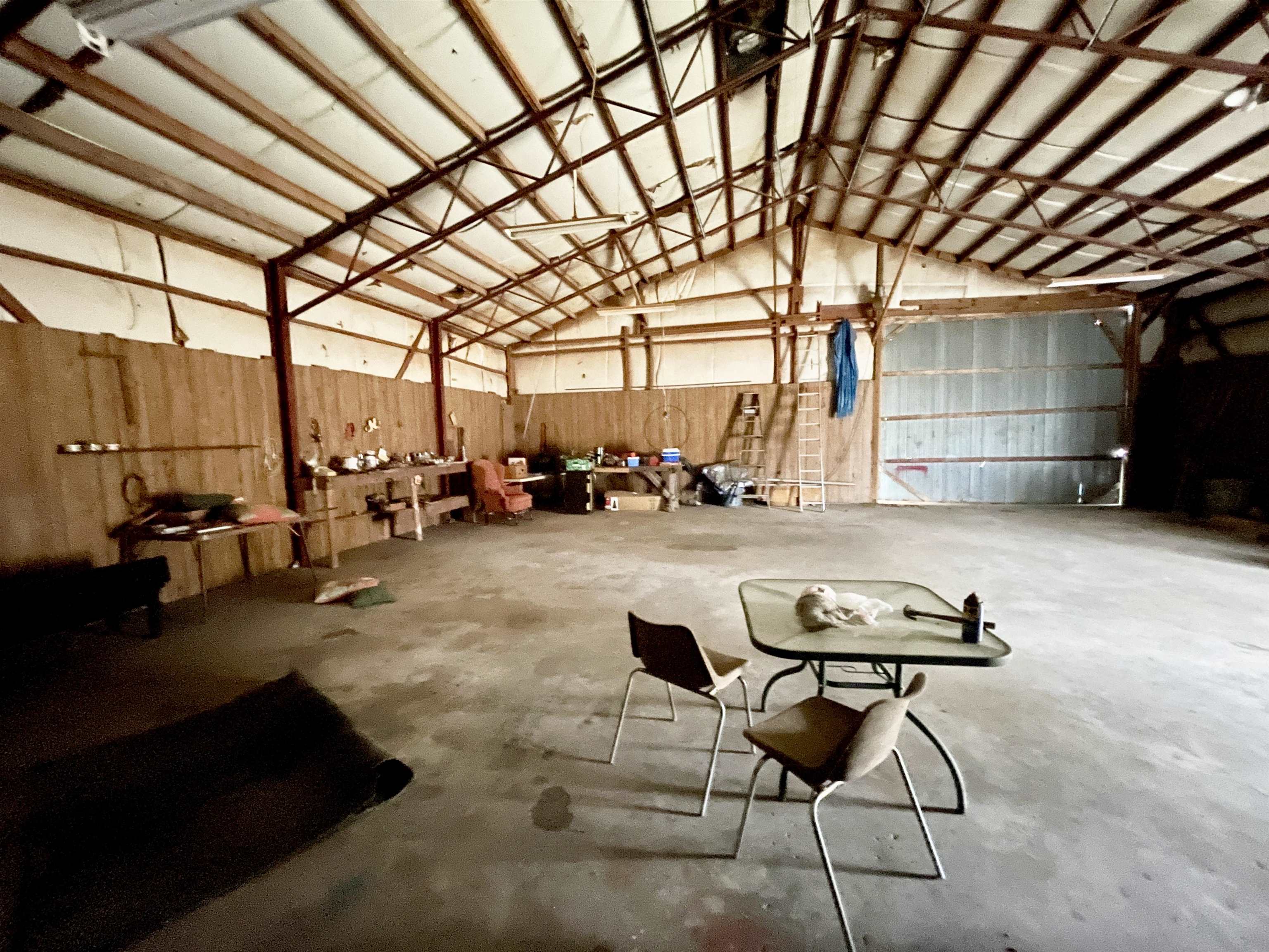 Metes & Bounds - Land