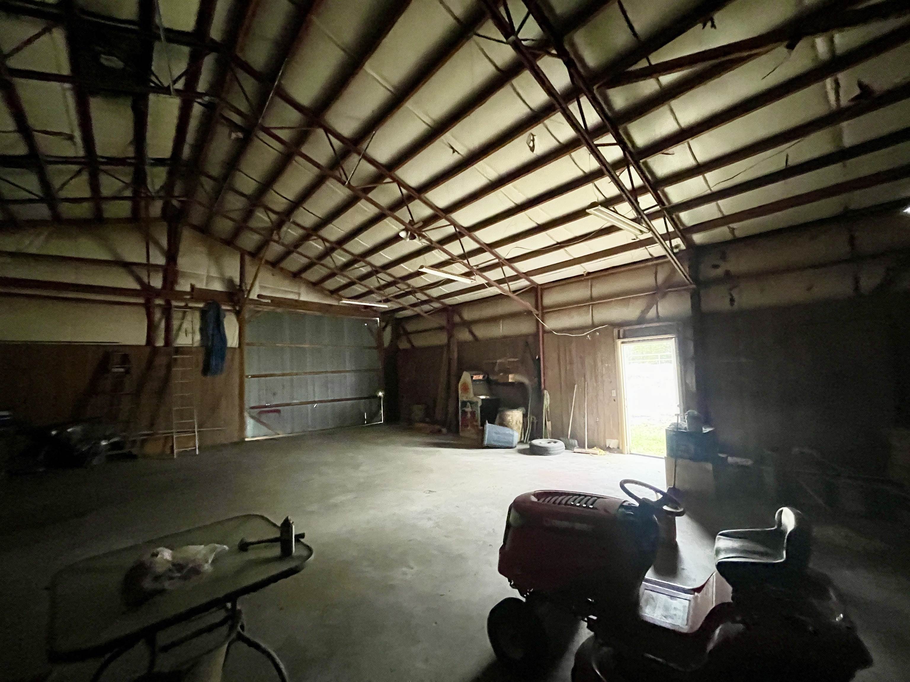 Metes & Bounds - Land