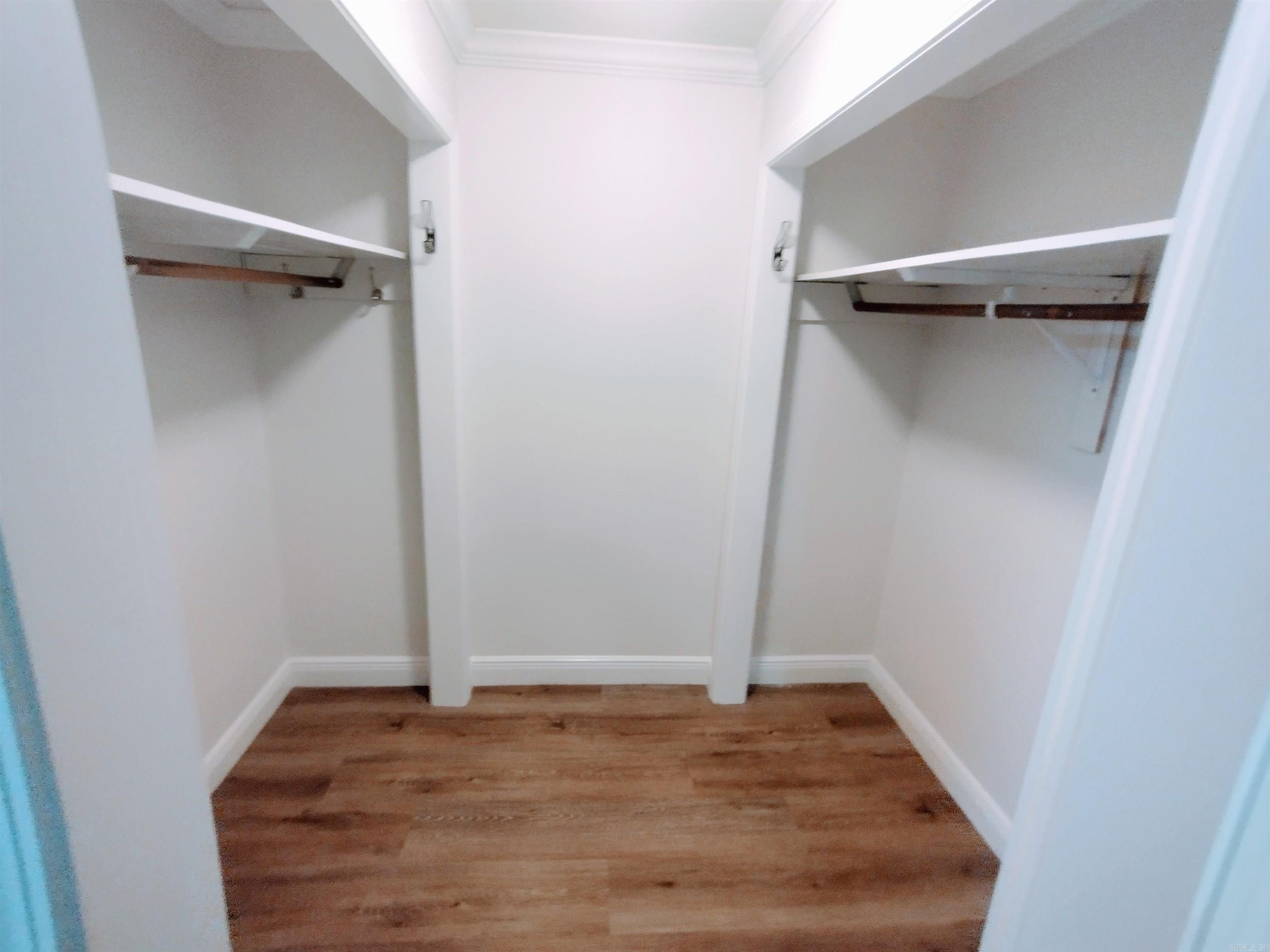 EAST SIDE - Residential