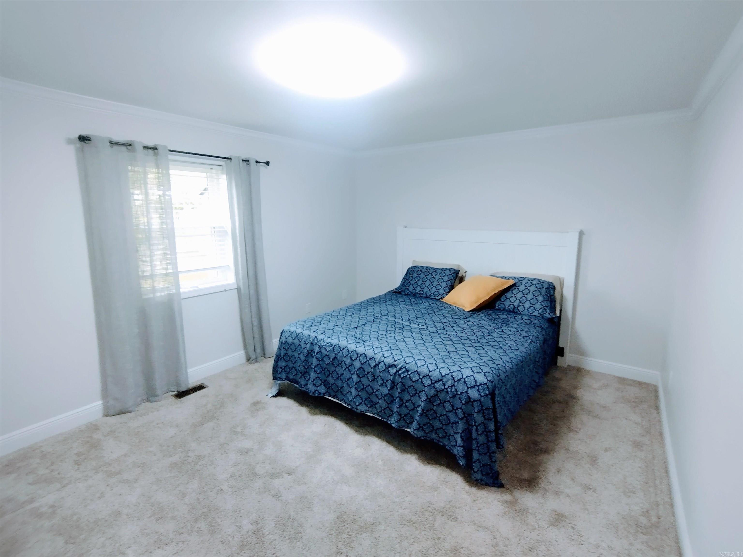 EAST SIDE - Residential