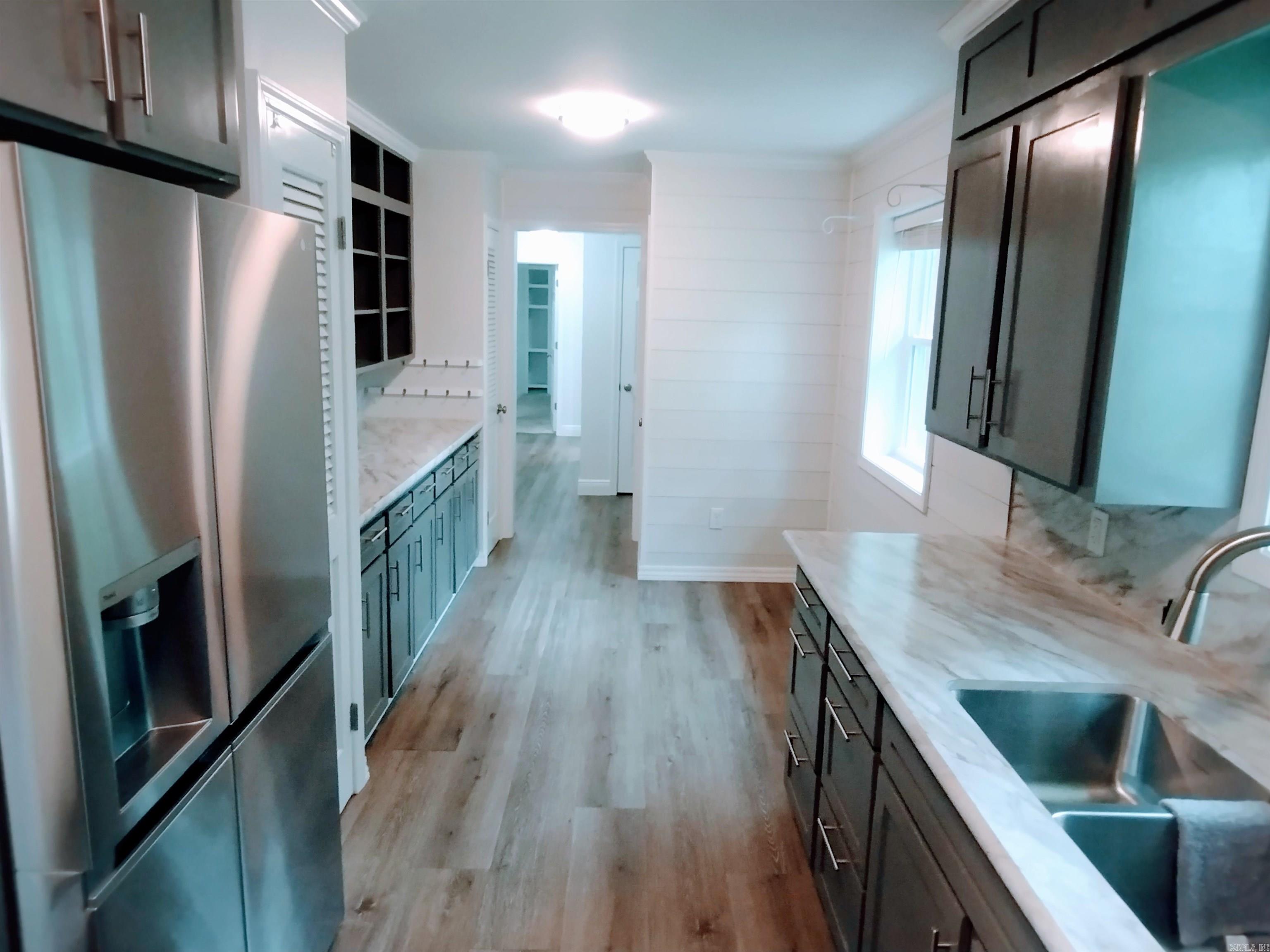 EAST SIDE - Residential