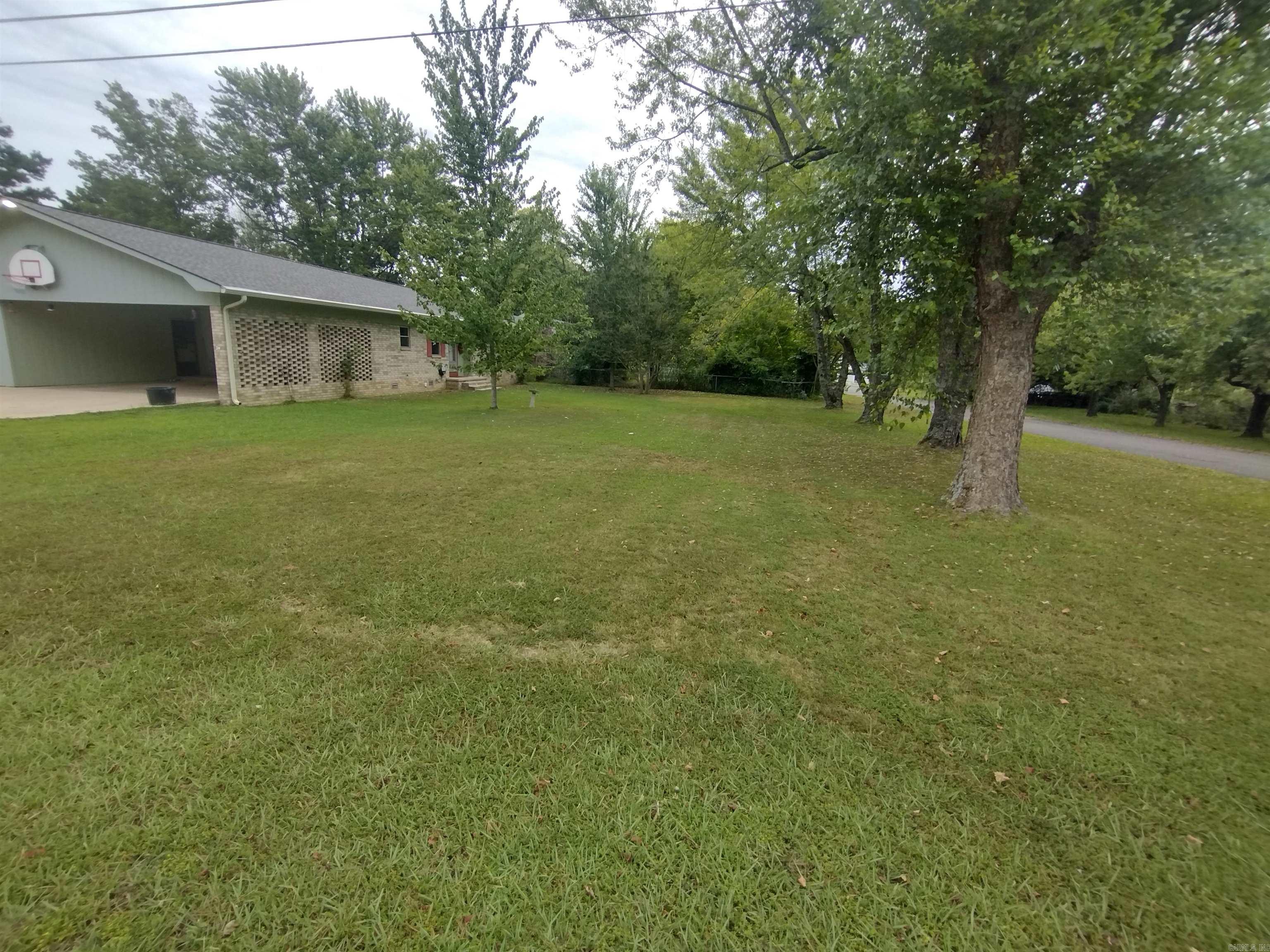 EAST SIDE - Residential