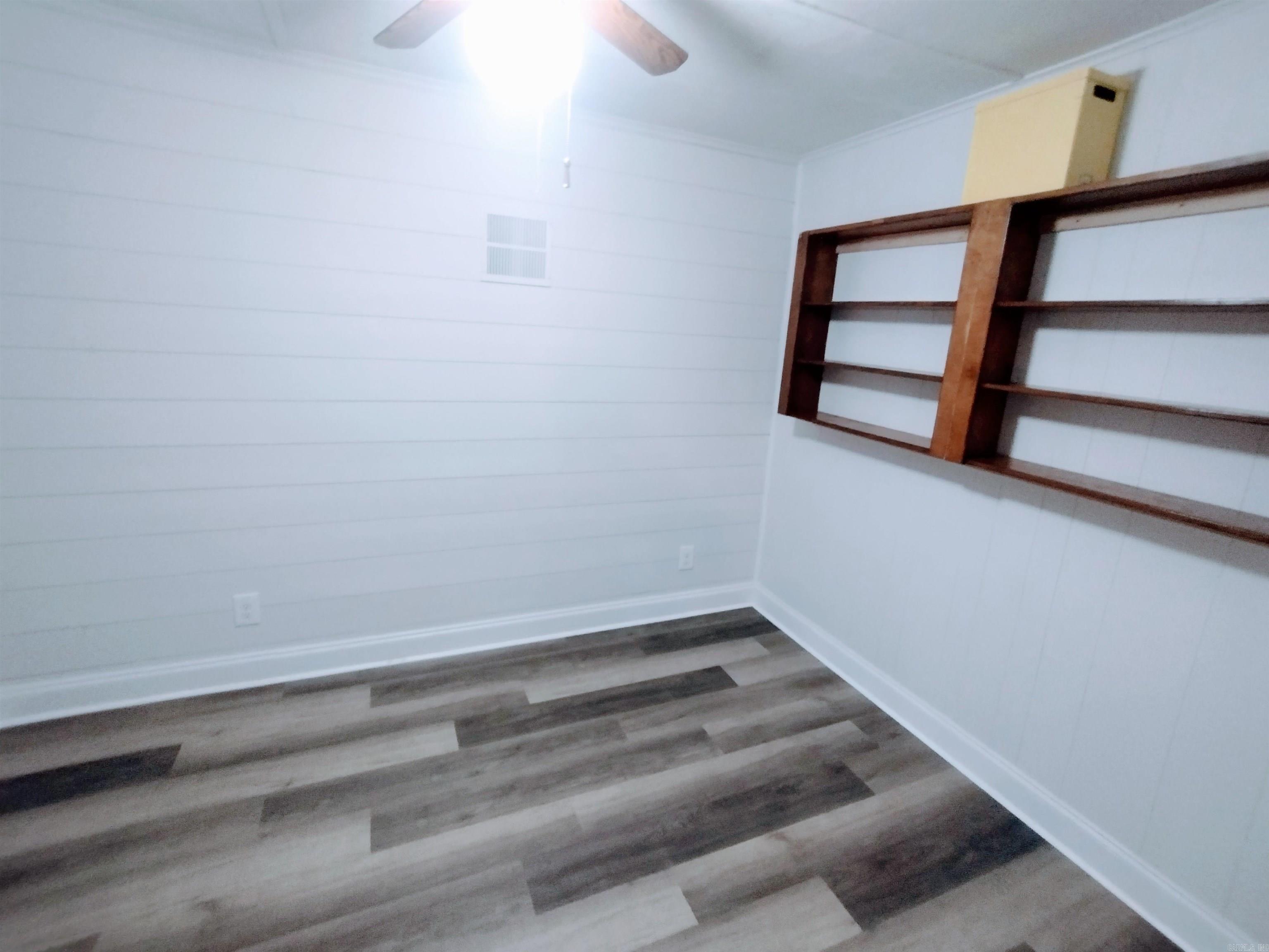 EAST SIDE - Residential