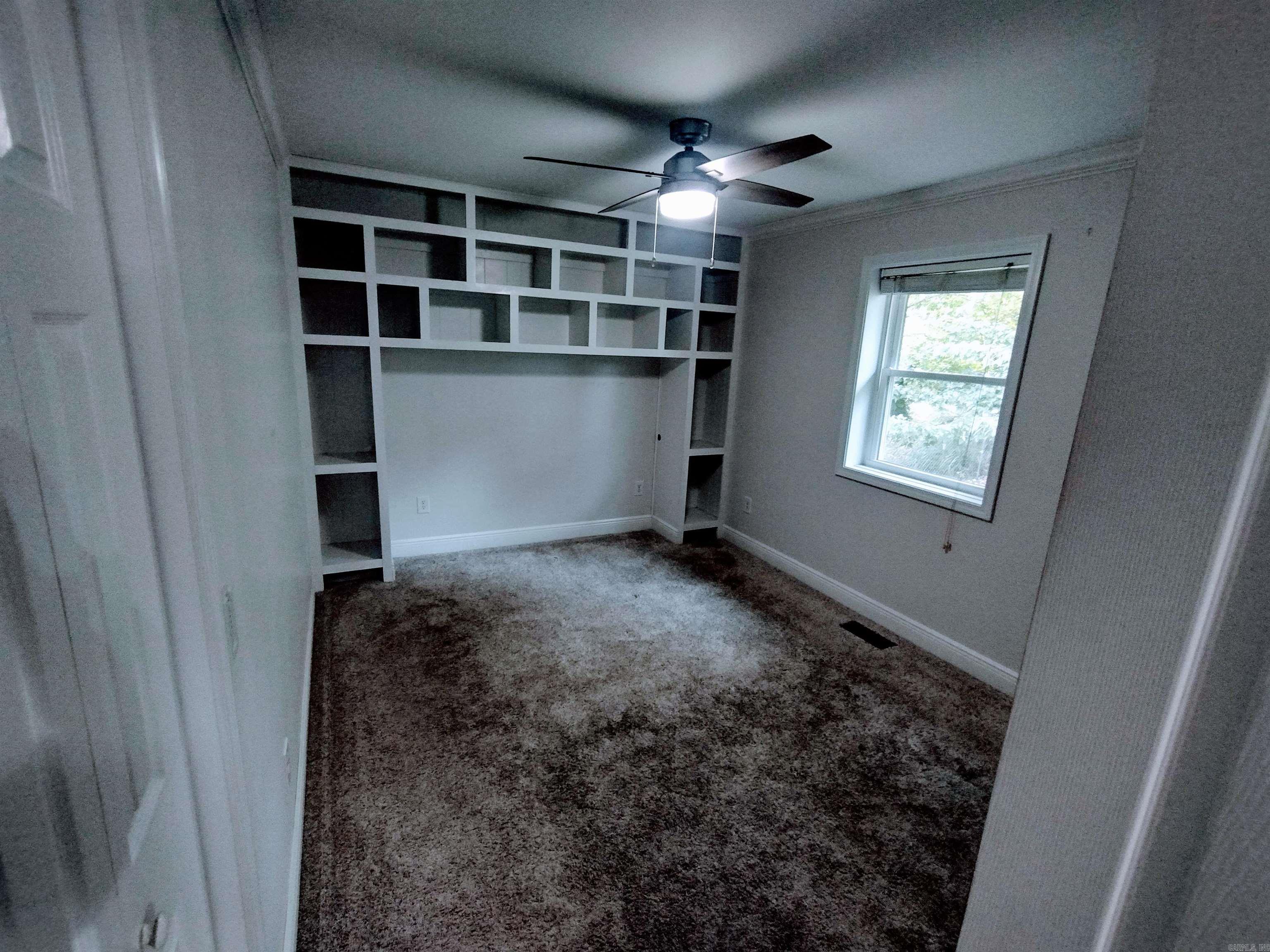 EAST SIDE - Residential