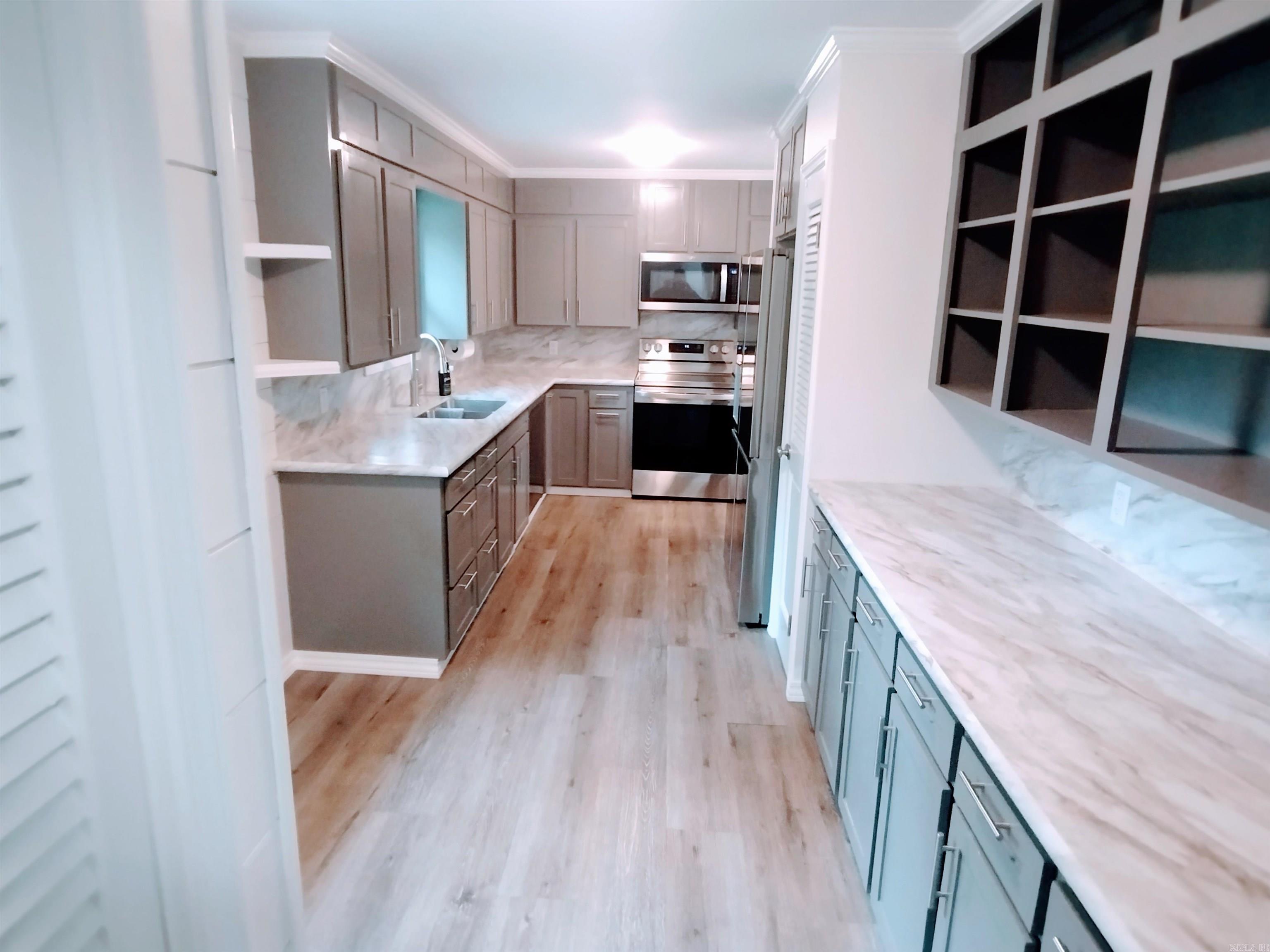 EAST SIDE - Residential