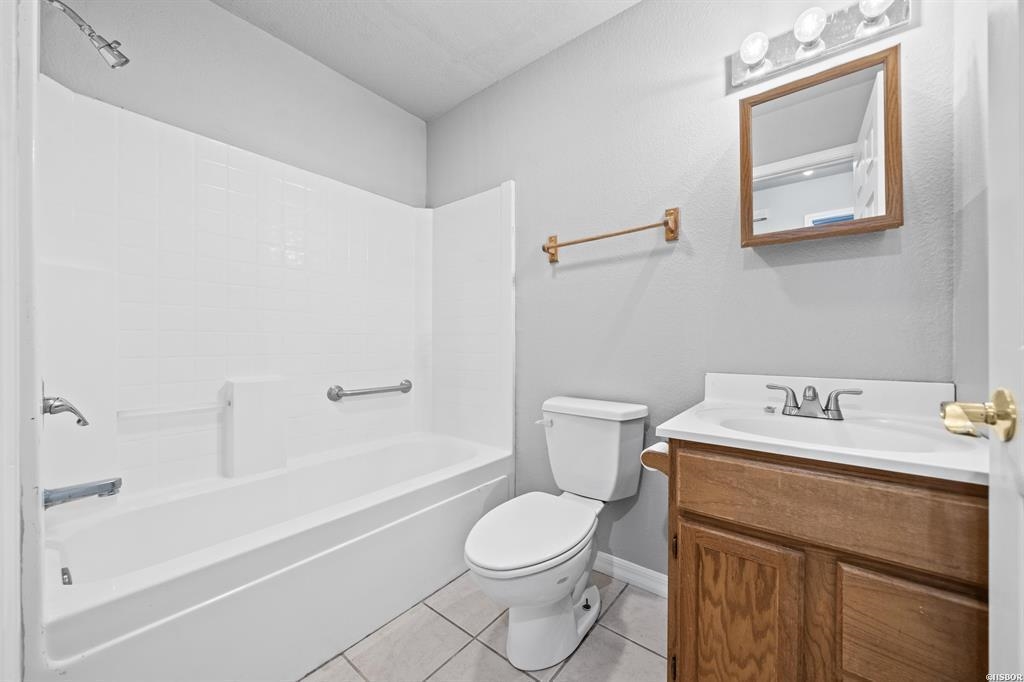 Clifton Lake - Commercial Sale