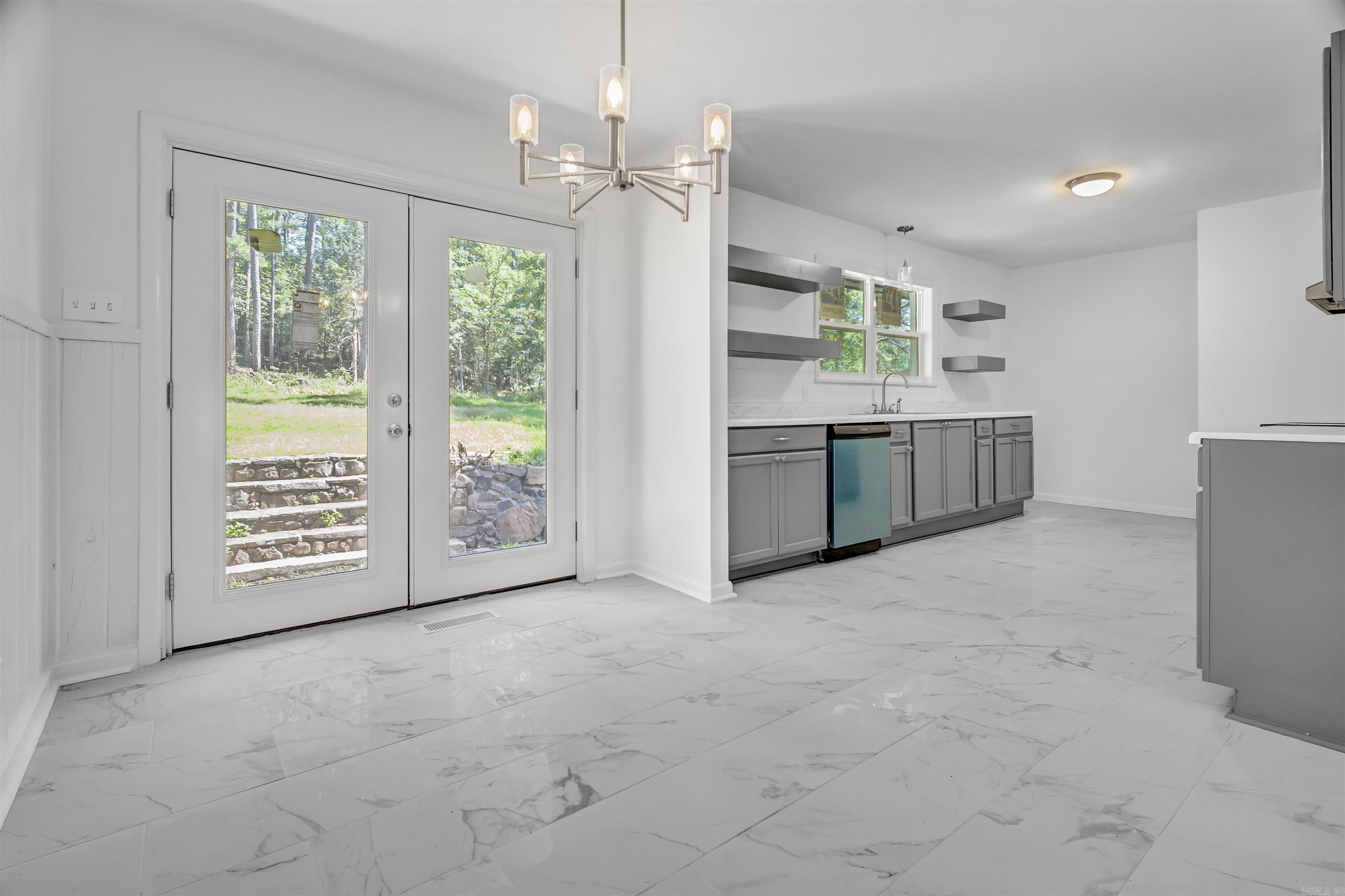 PINE GROVE - Residential