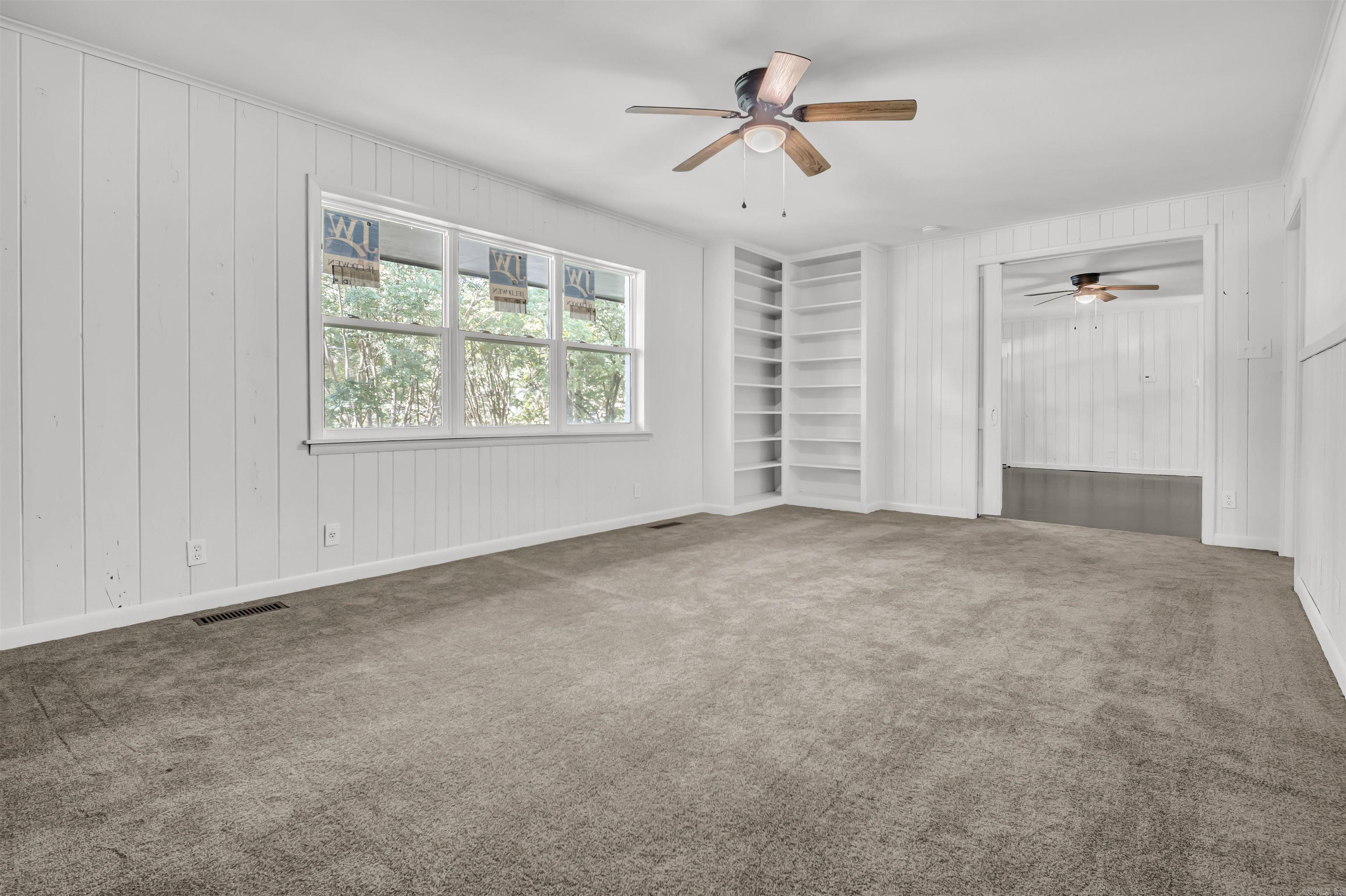 PINE GROVE - Residential