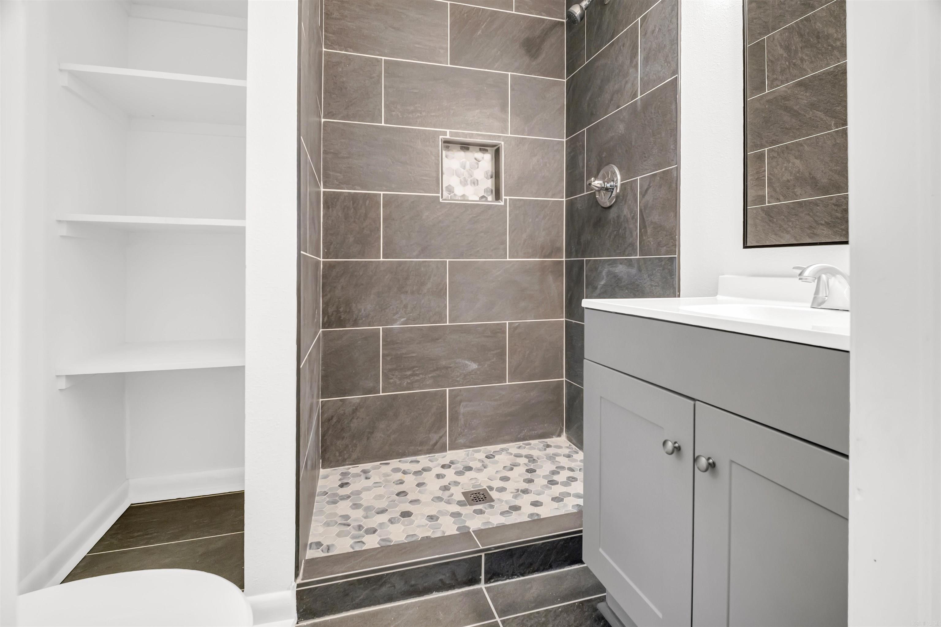 PINE GROVE - Residential