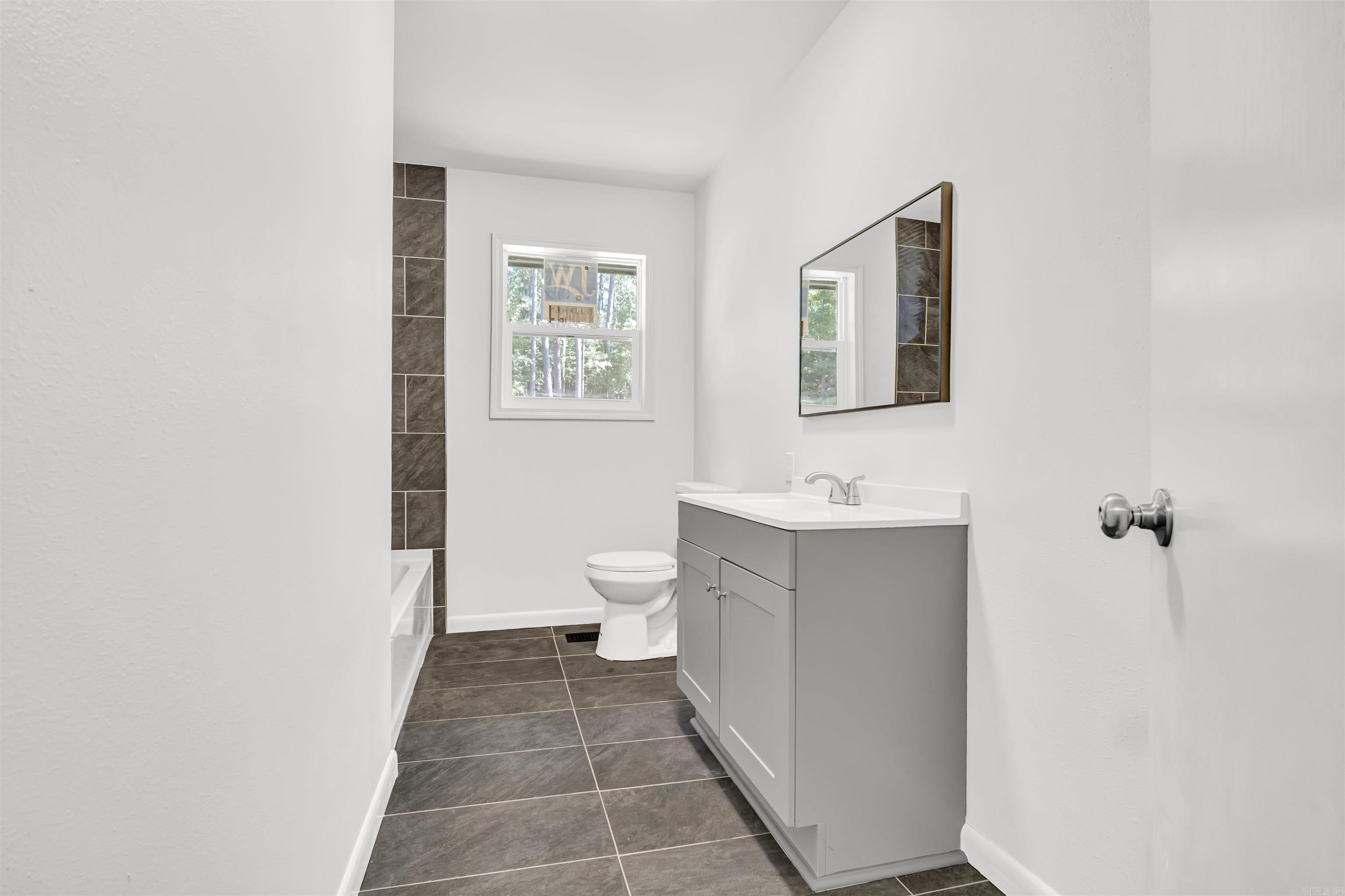 PINE GROVE - Residential