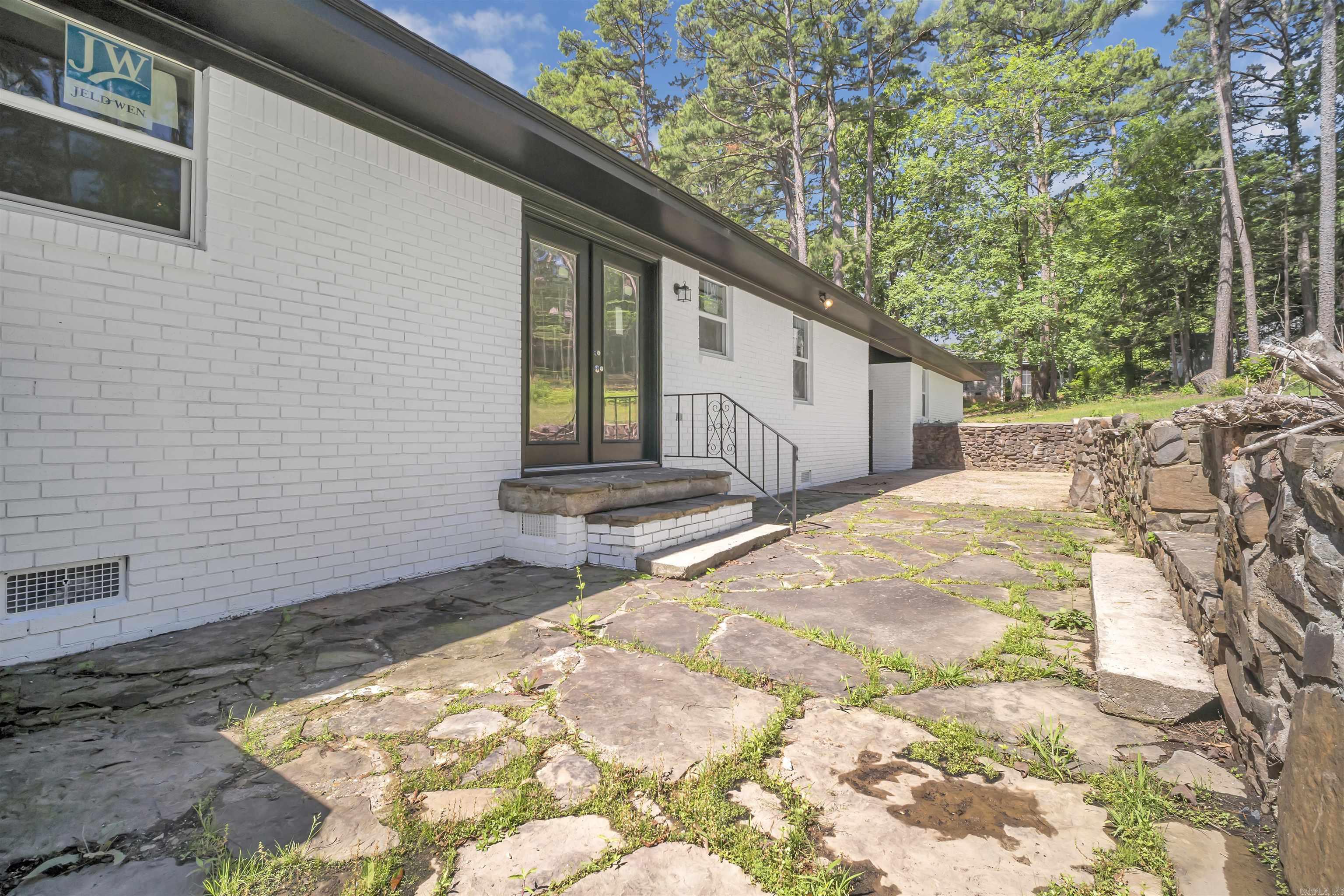 PINE GROVE - Residential