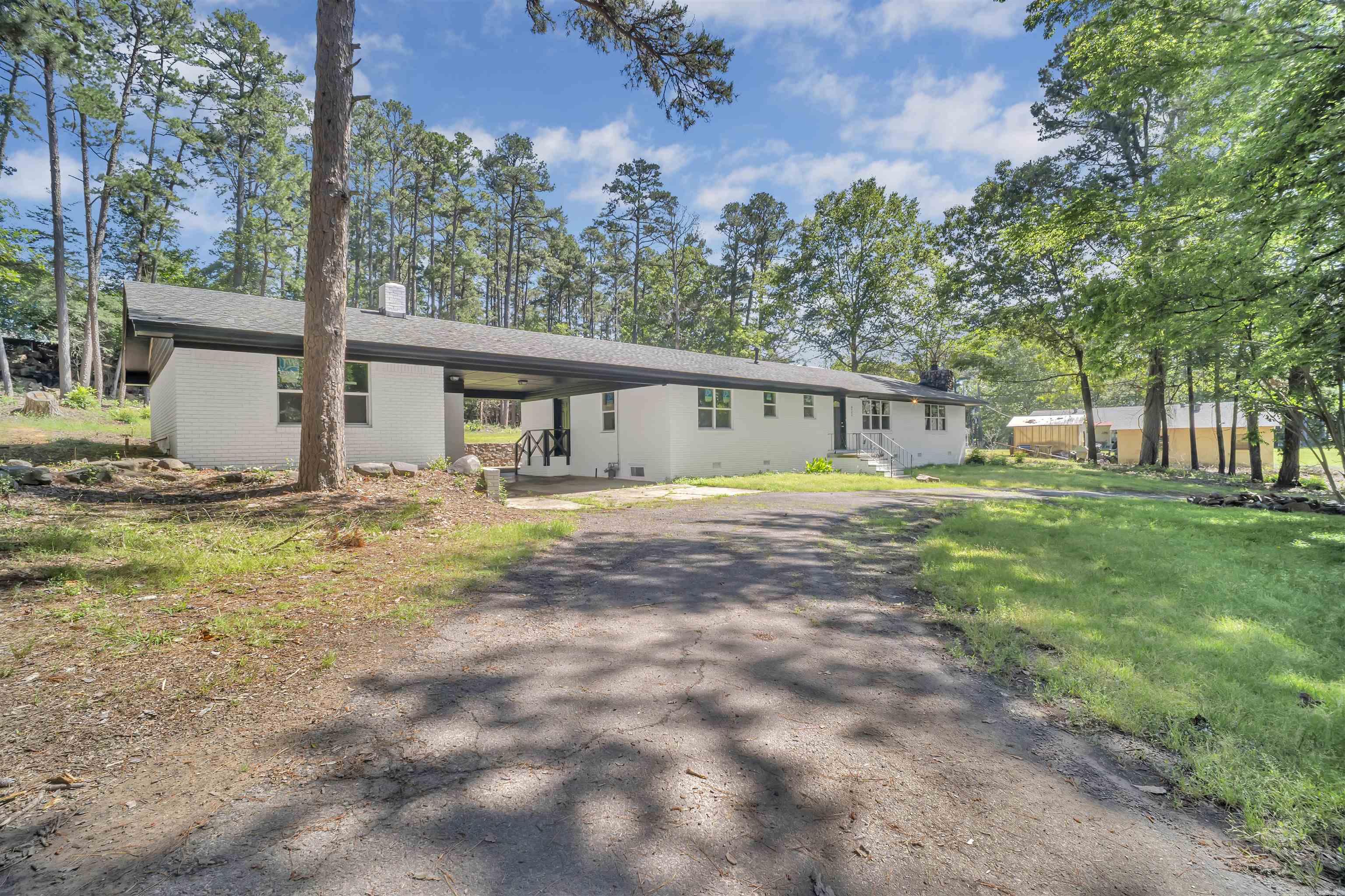 PINE GROVE - Residential