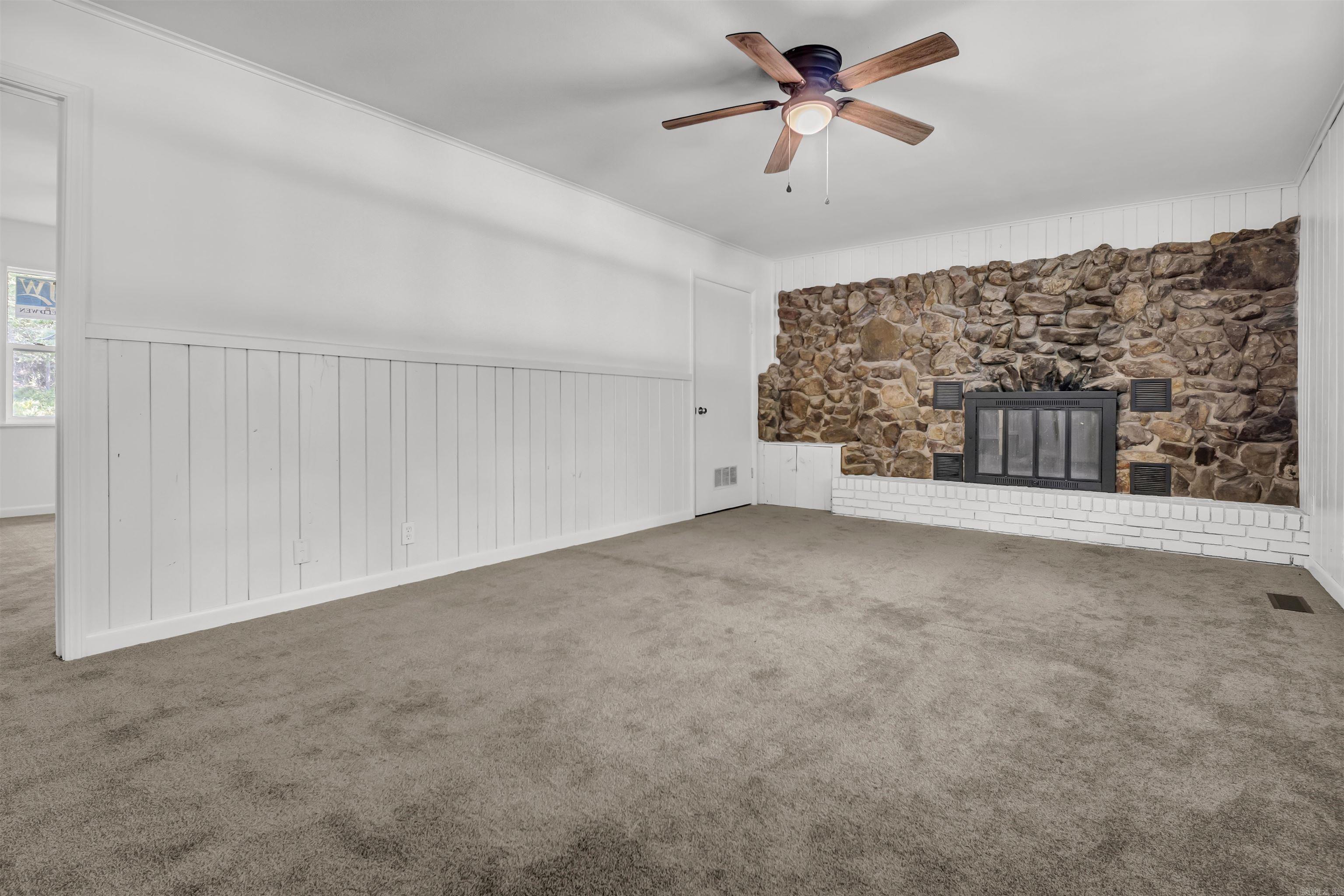 PINE GROVE - Residential