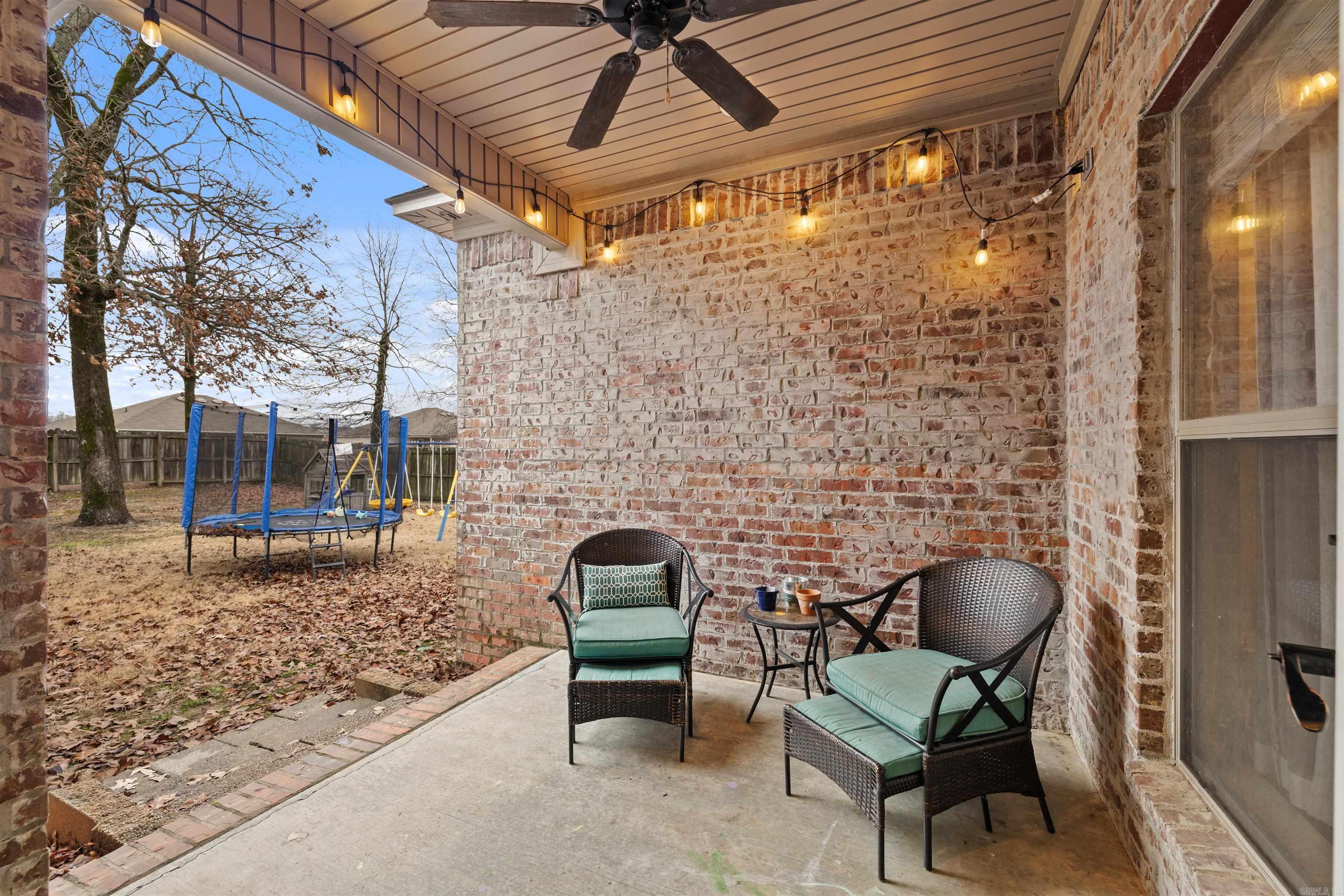 SAGEBRUSH COVE - Residential