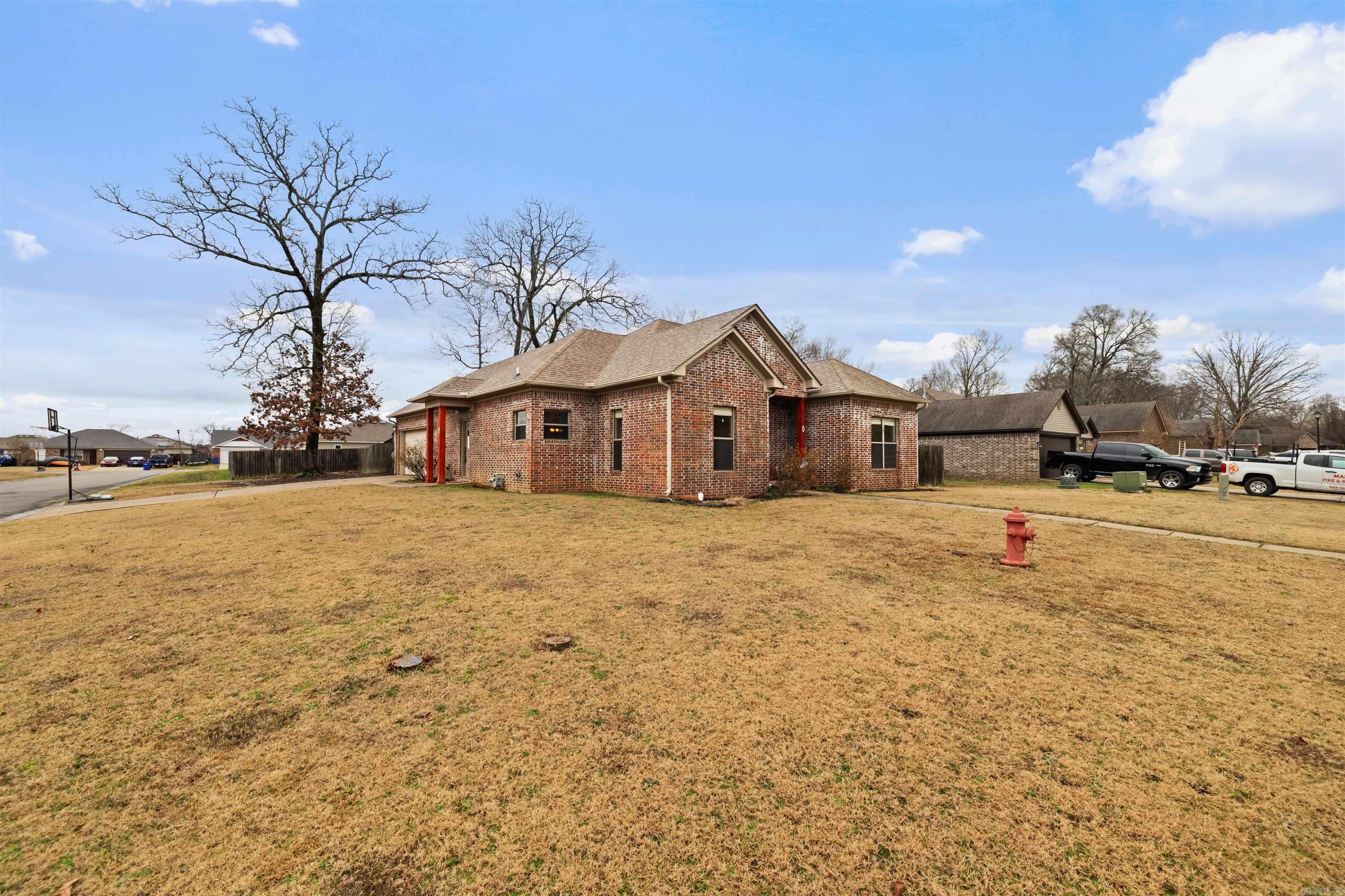 SAGEBRUSH COVE - Residential