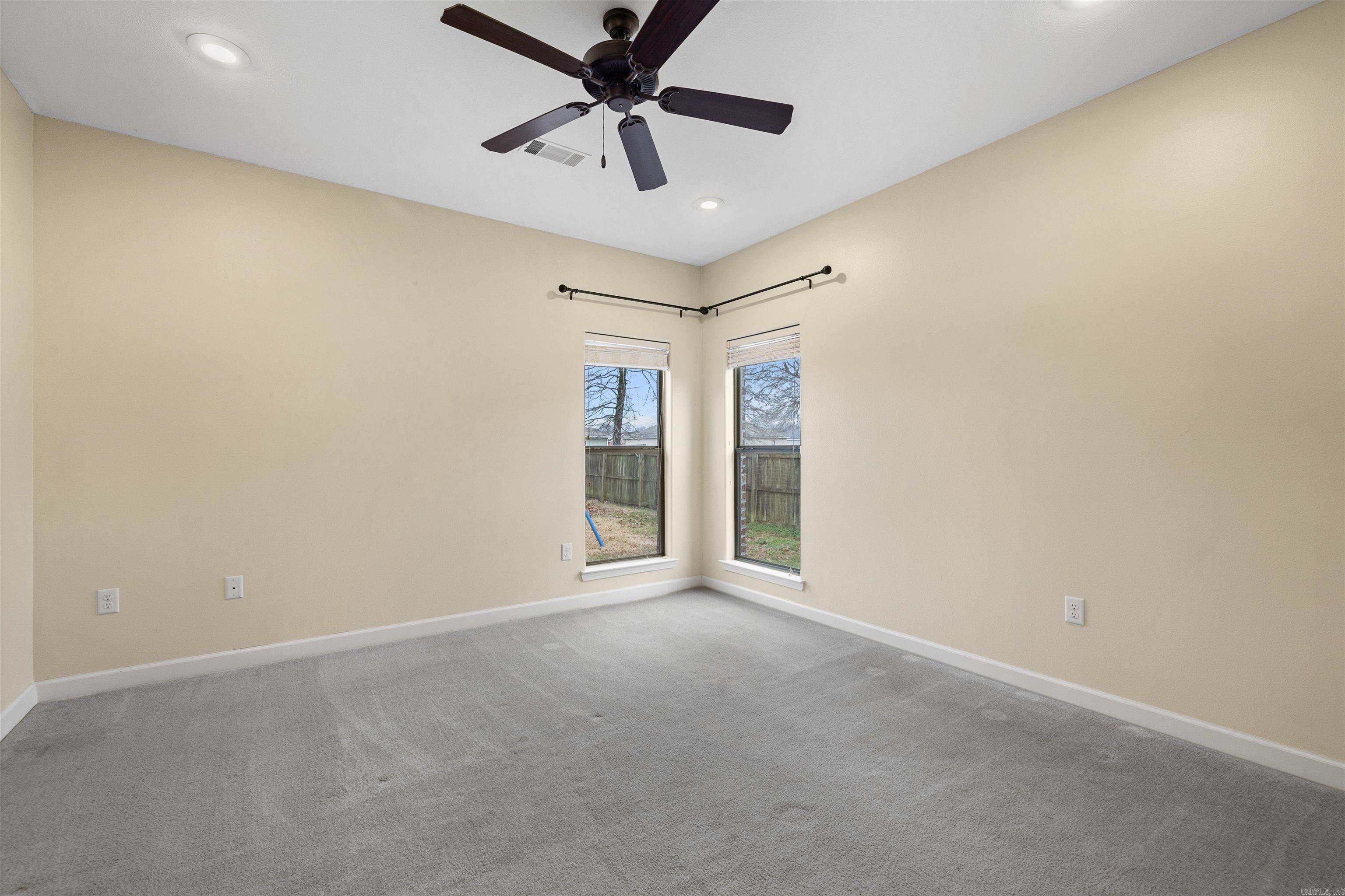 SAGEBRUSH COVE - Residential