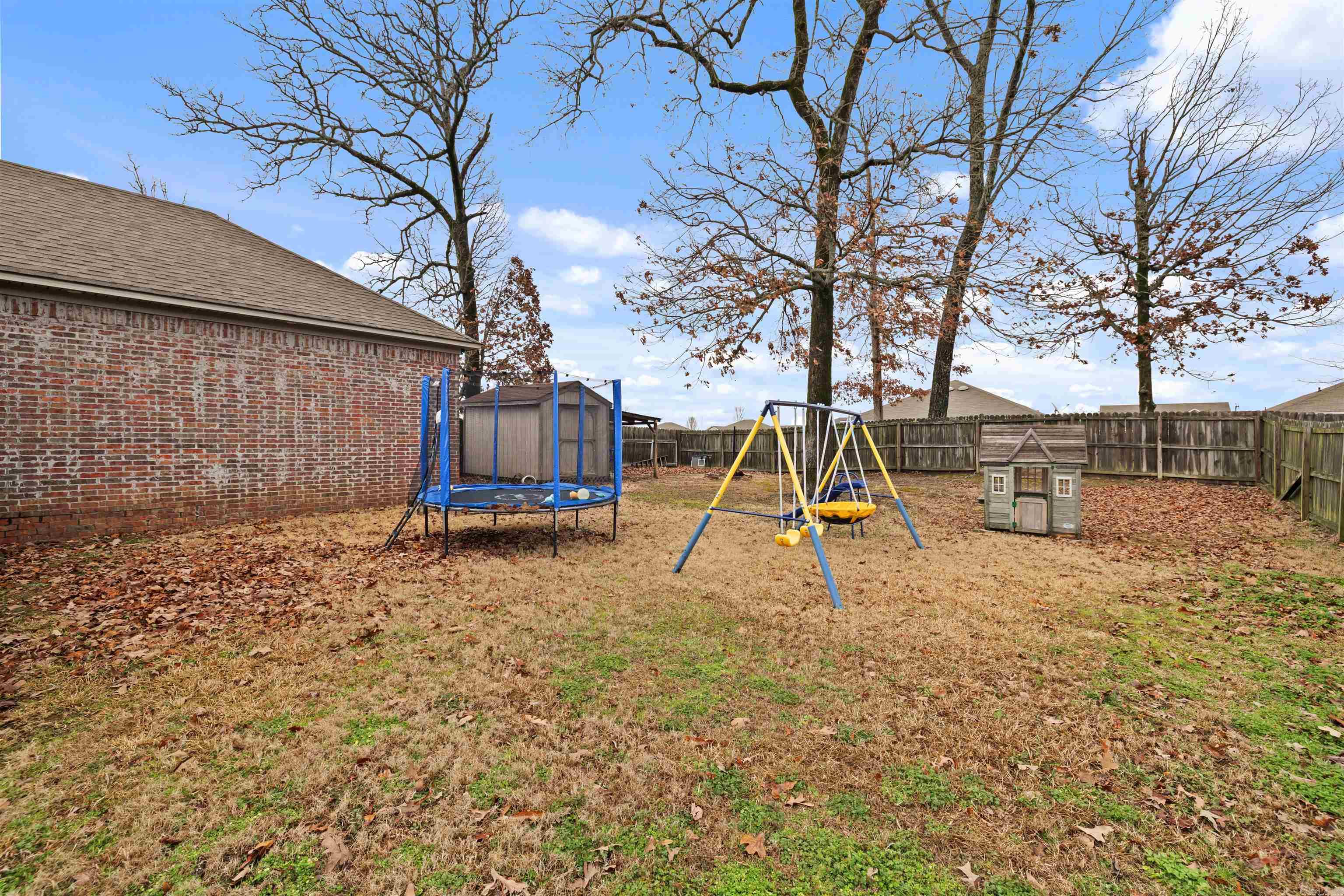 SAGEBRUSH COVE - Residential
