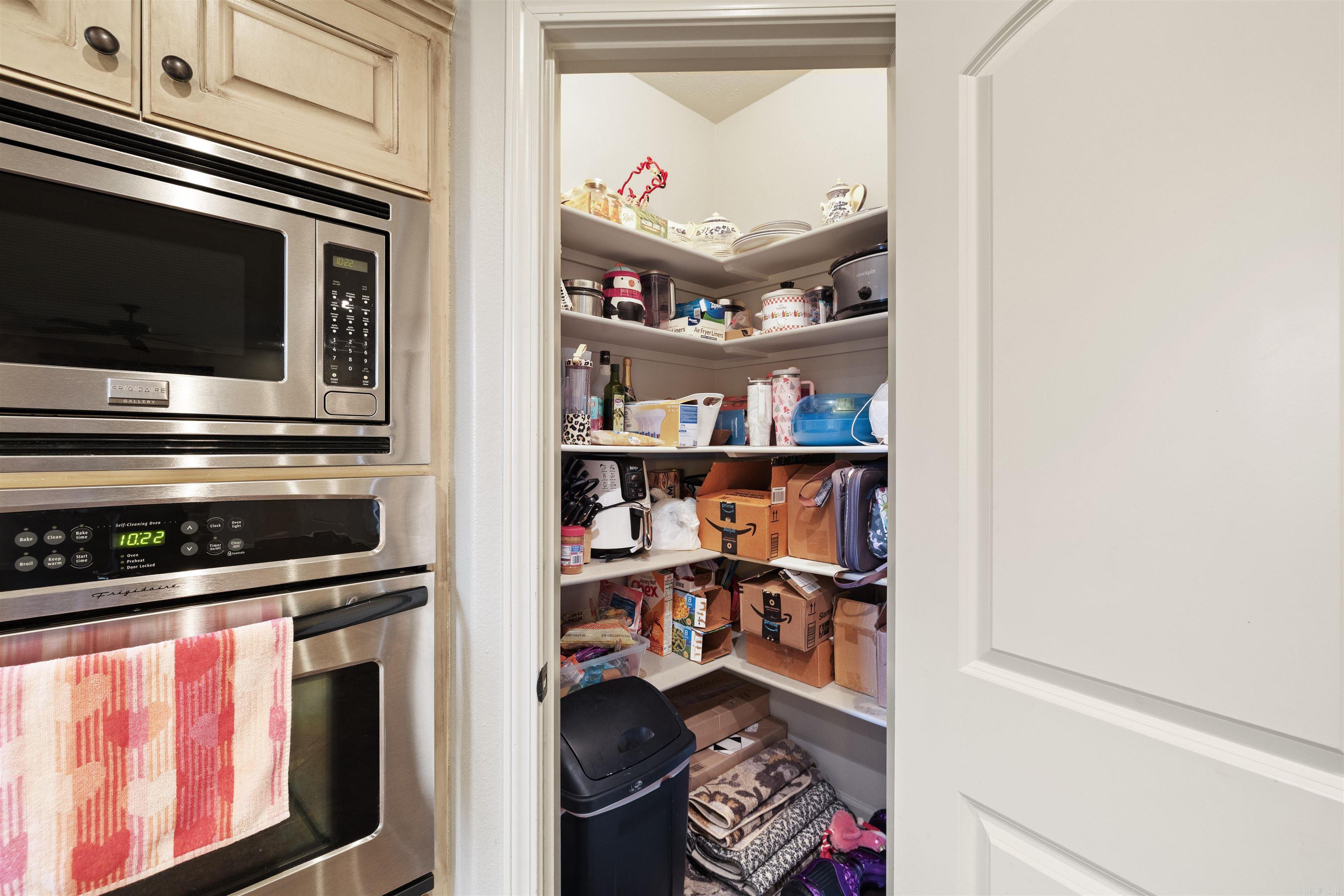 SAGEBRUSH COVE - Residential