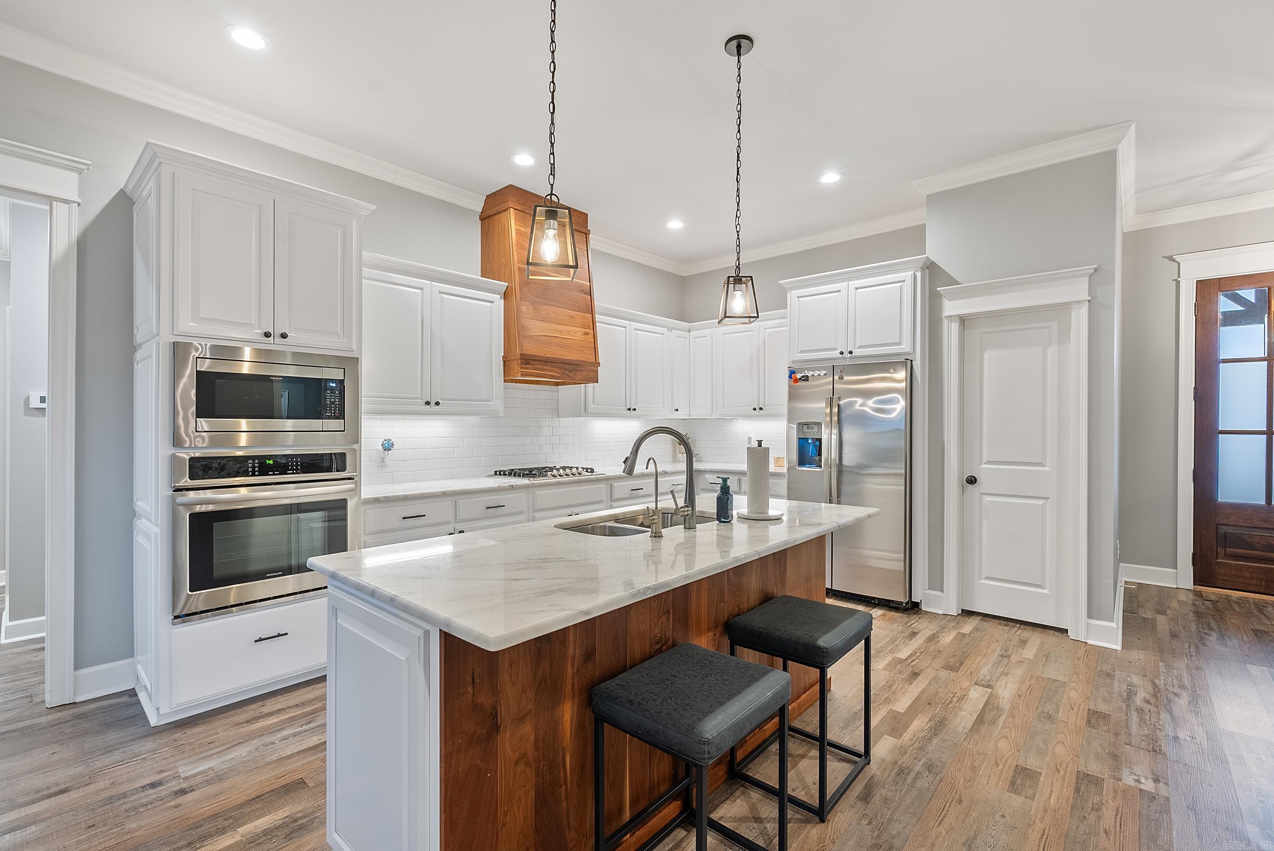 SALEM WOODS - Residential