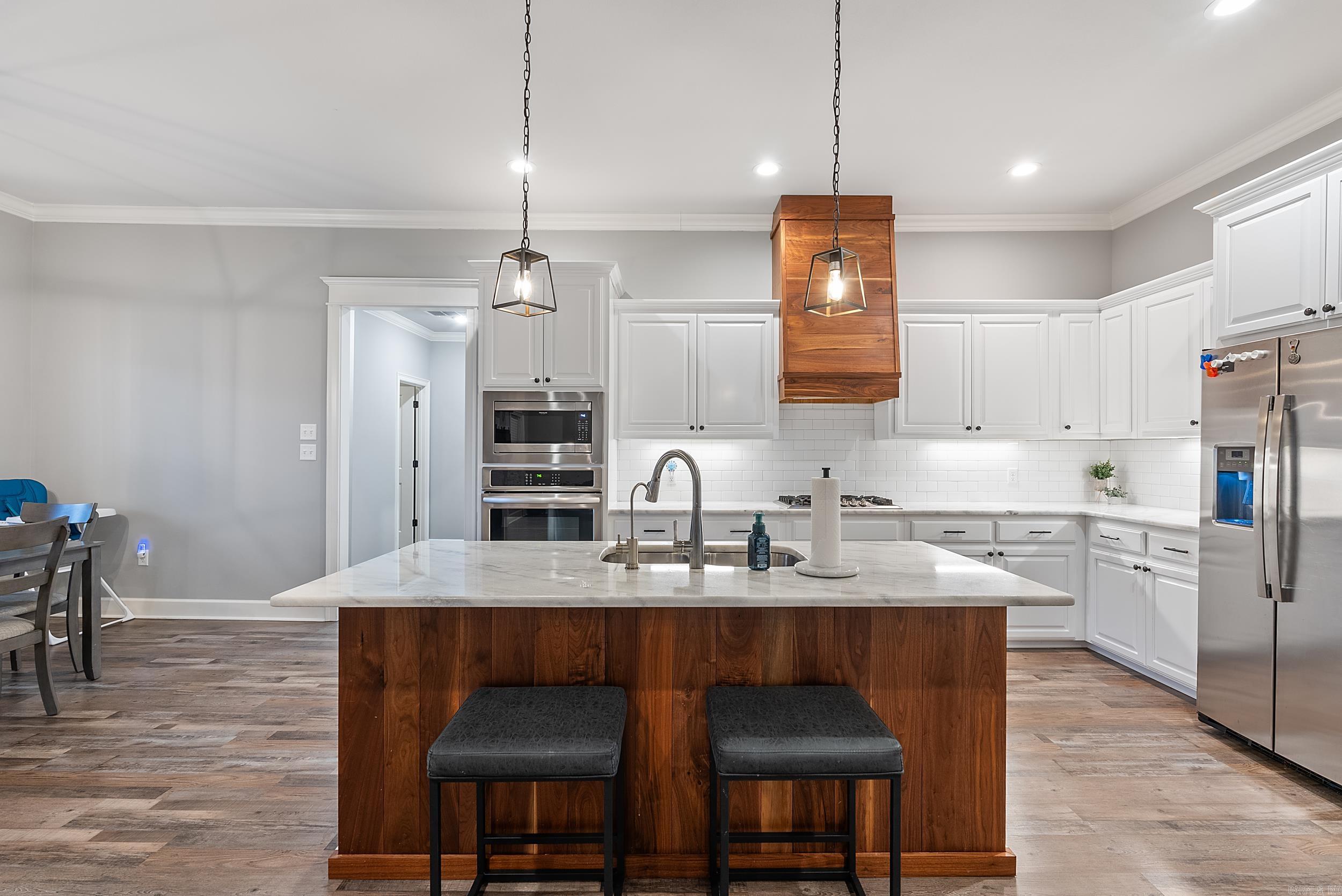 SALEM WOODS - Residential