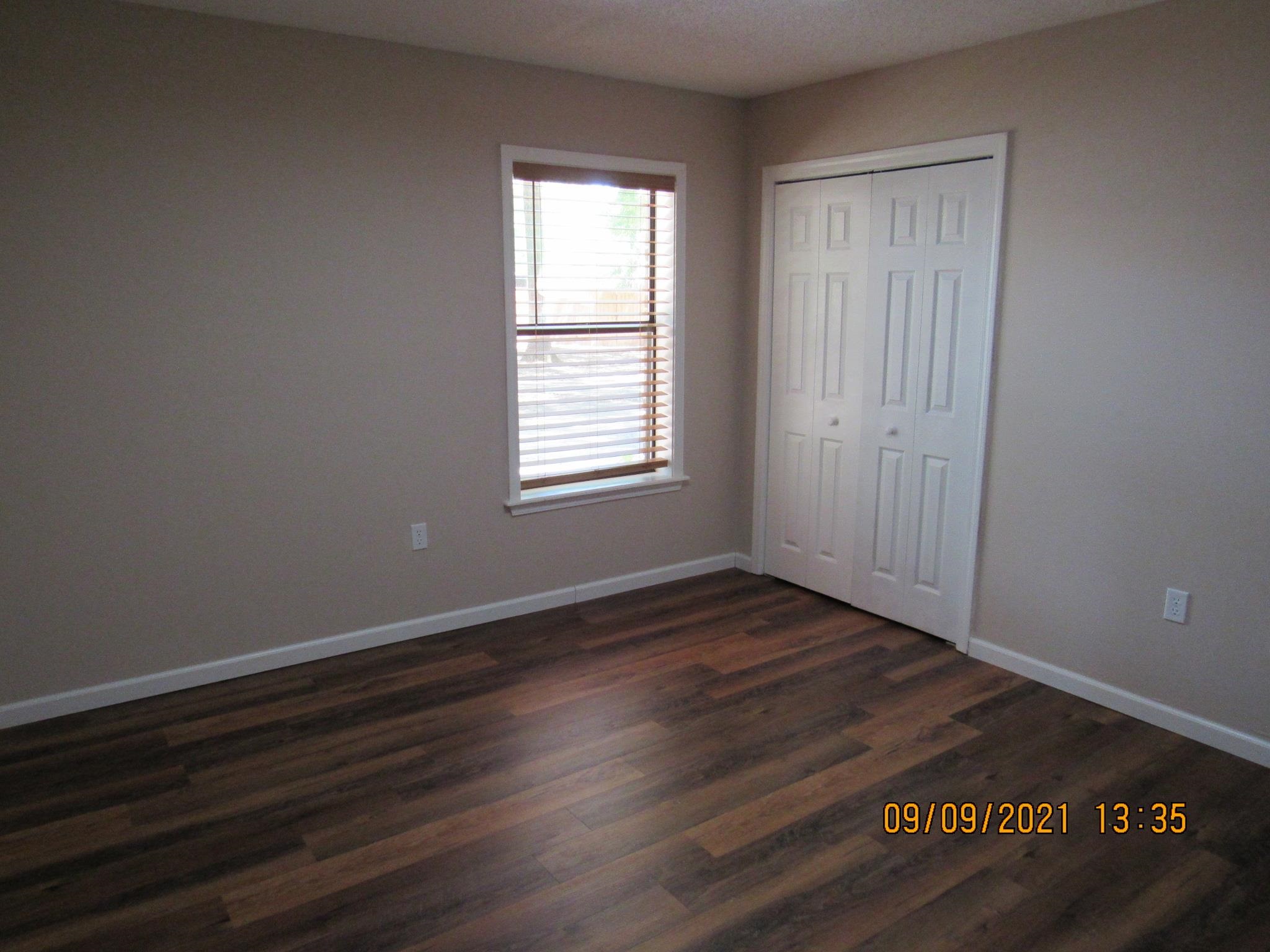 Smokin Oaks - Residential Lease