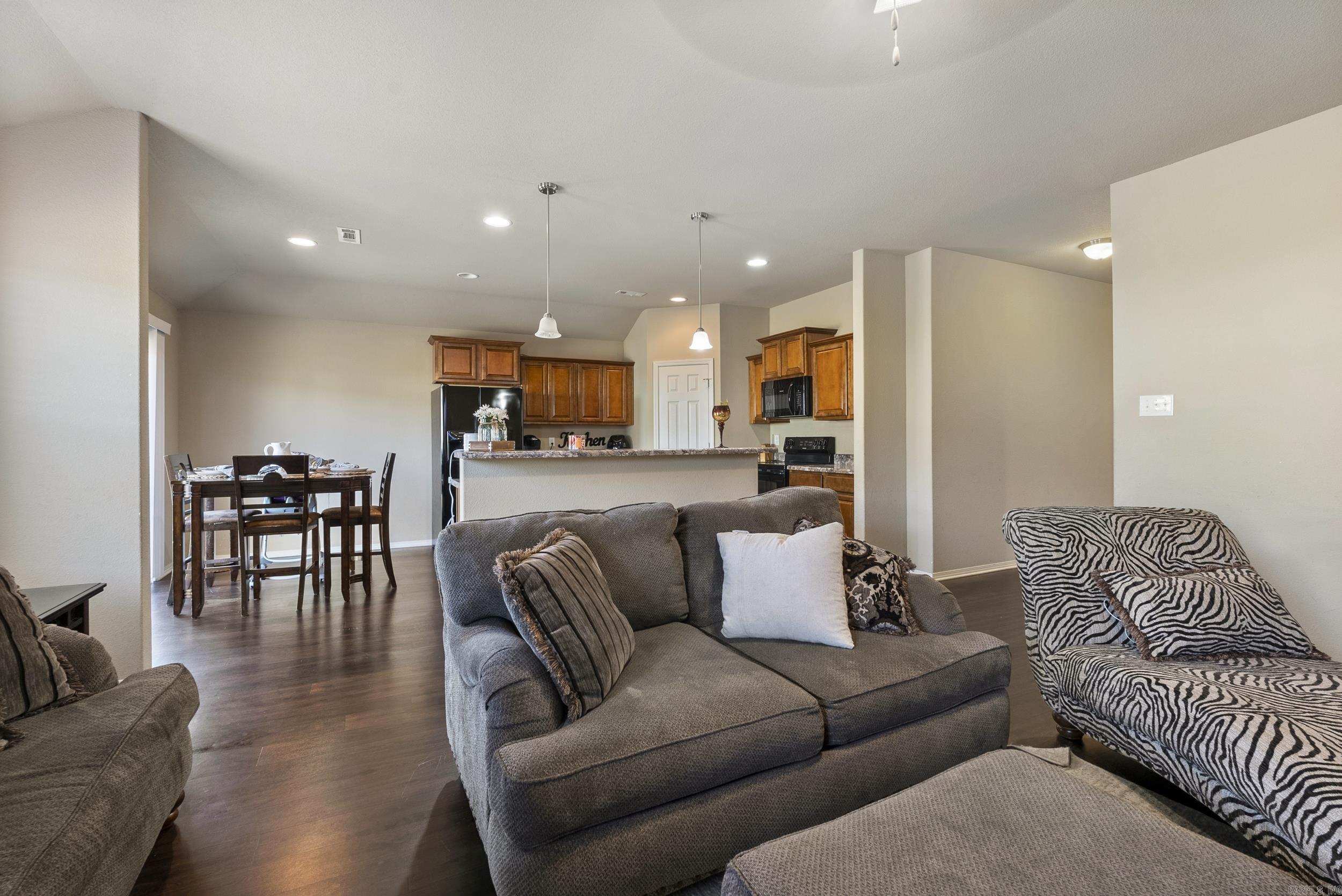 MEADOWS EDGE - Residential