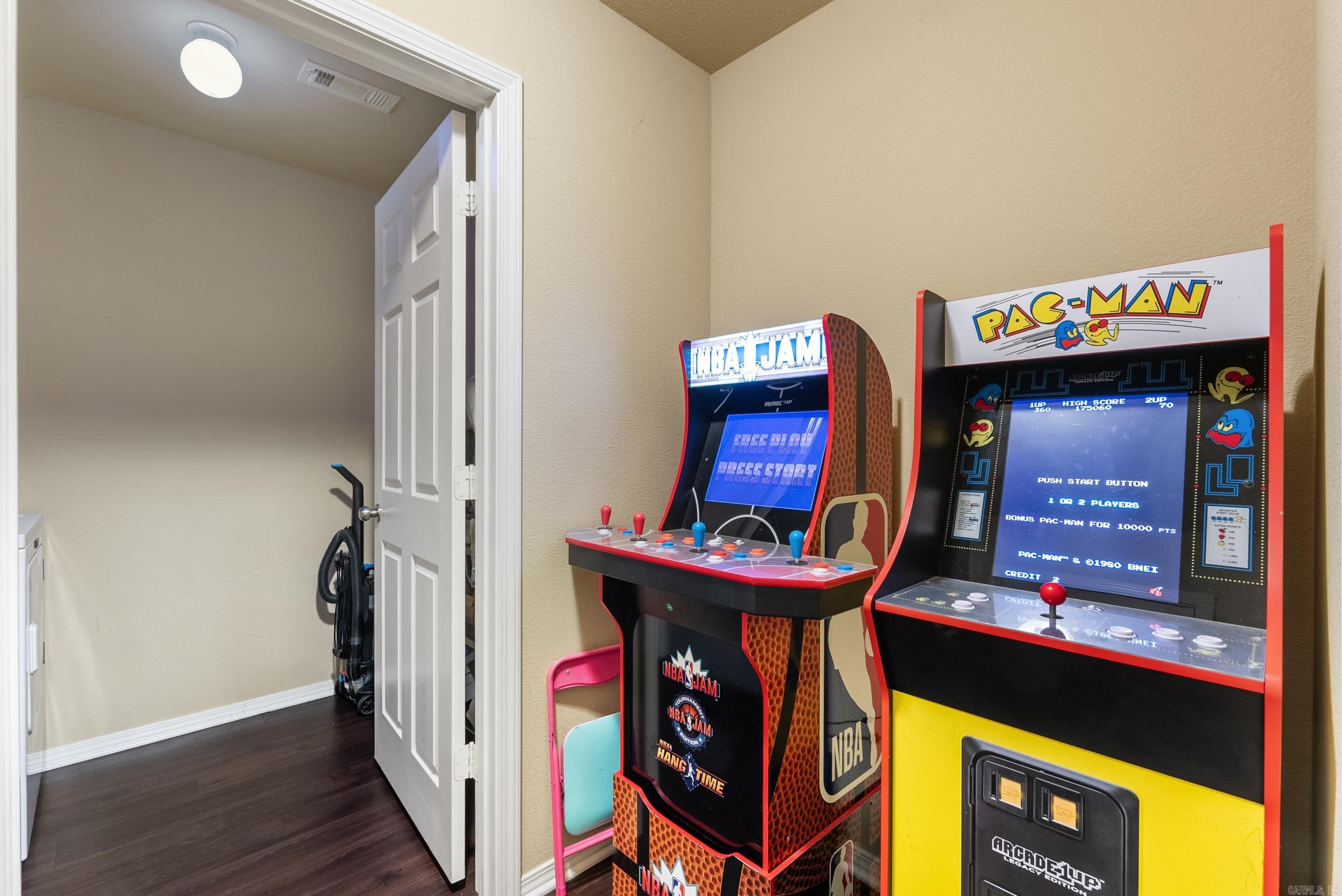 MEADOWS EDGE - Residential