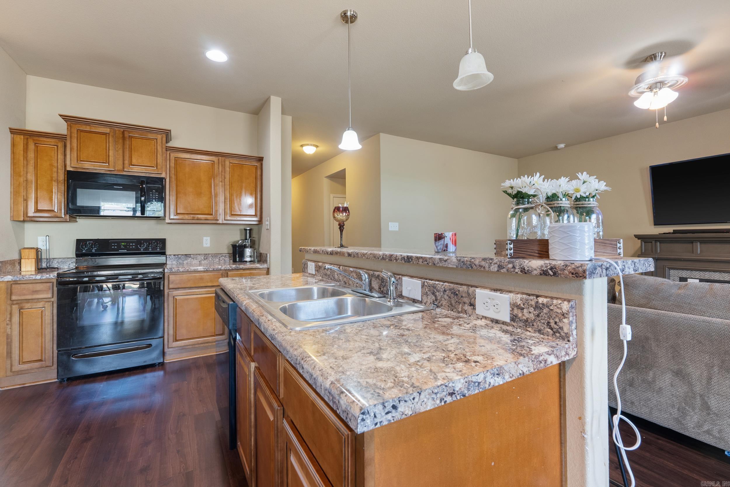 MEADOWS EDGE - Residential