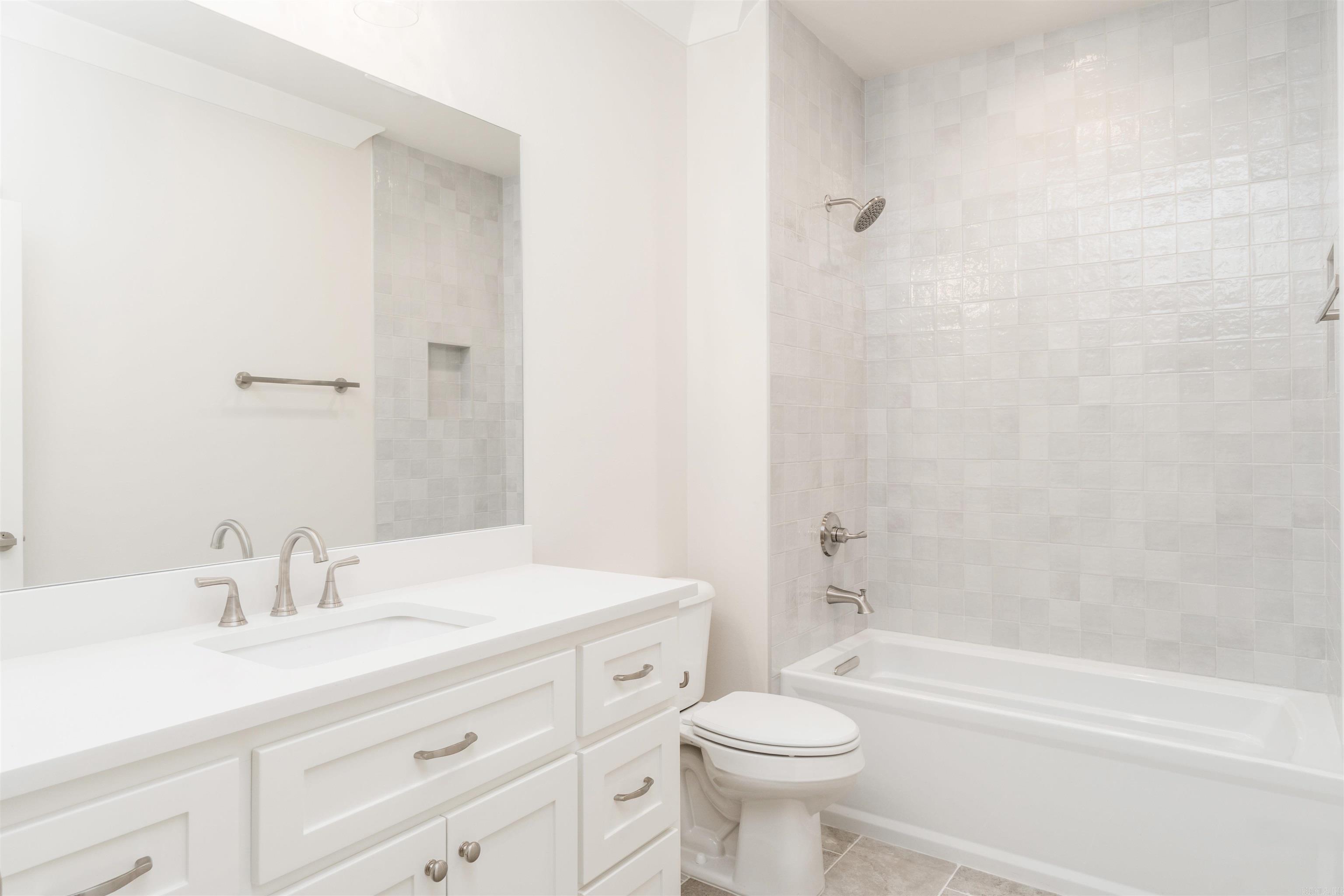 PACIFICA - Residential