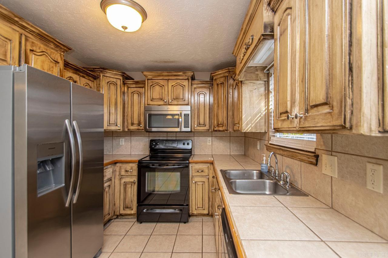 WEATHERING HEIGHTS - Residential