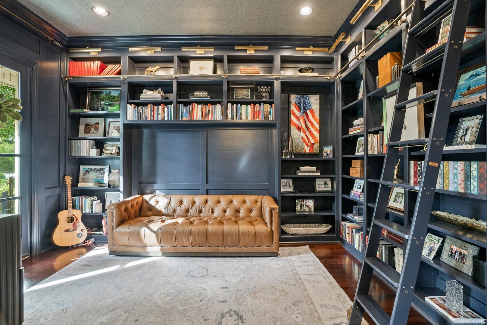 ENGLEWOOD - Residential