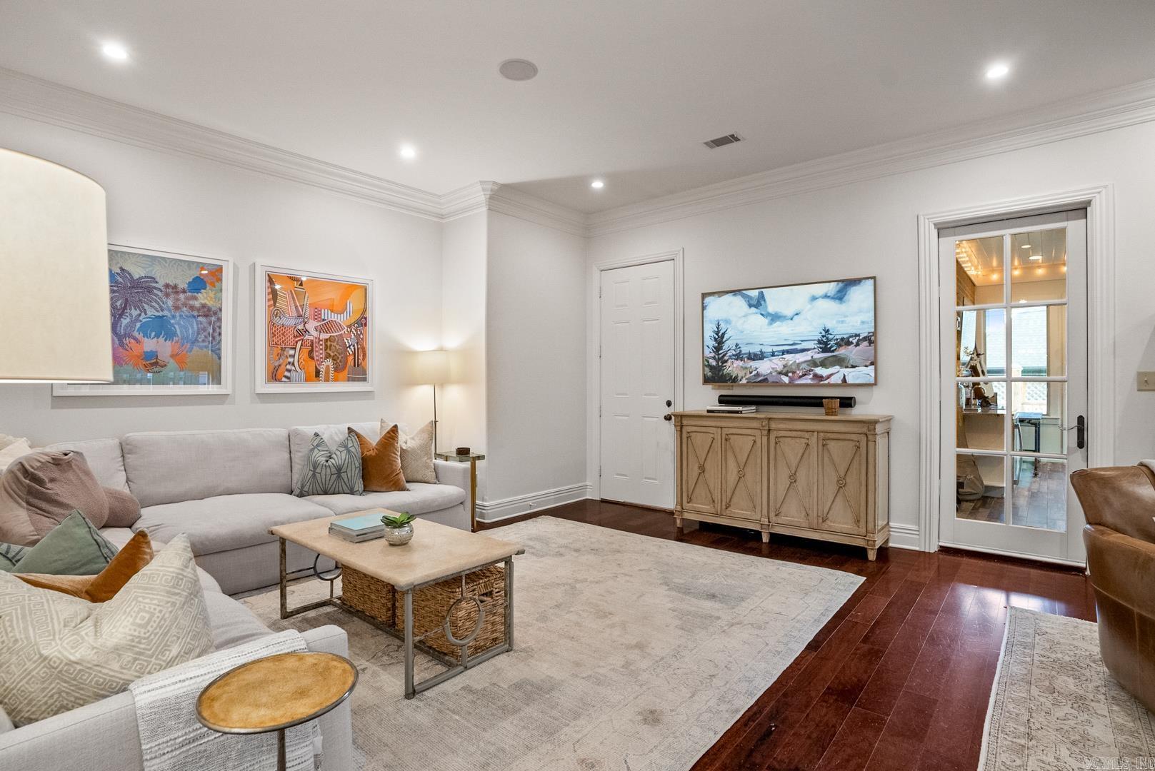 ENGLEWOOD - Residential