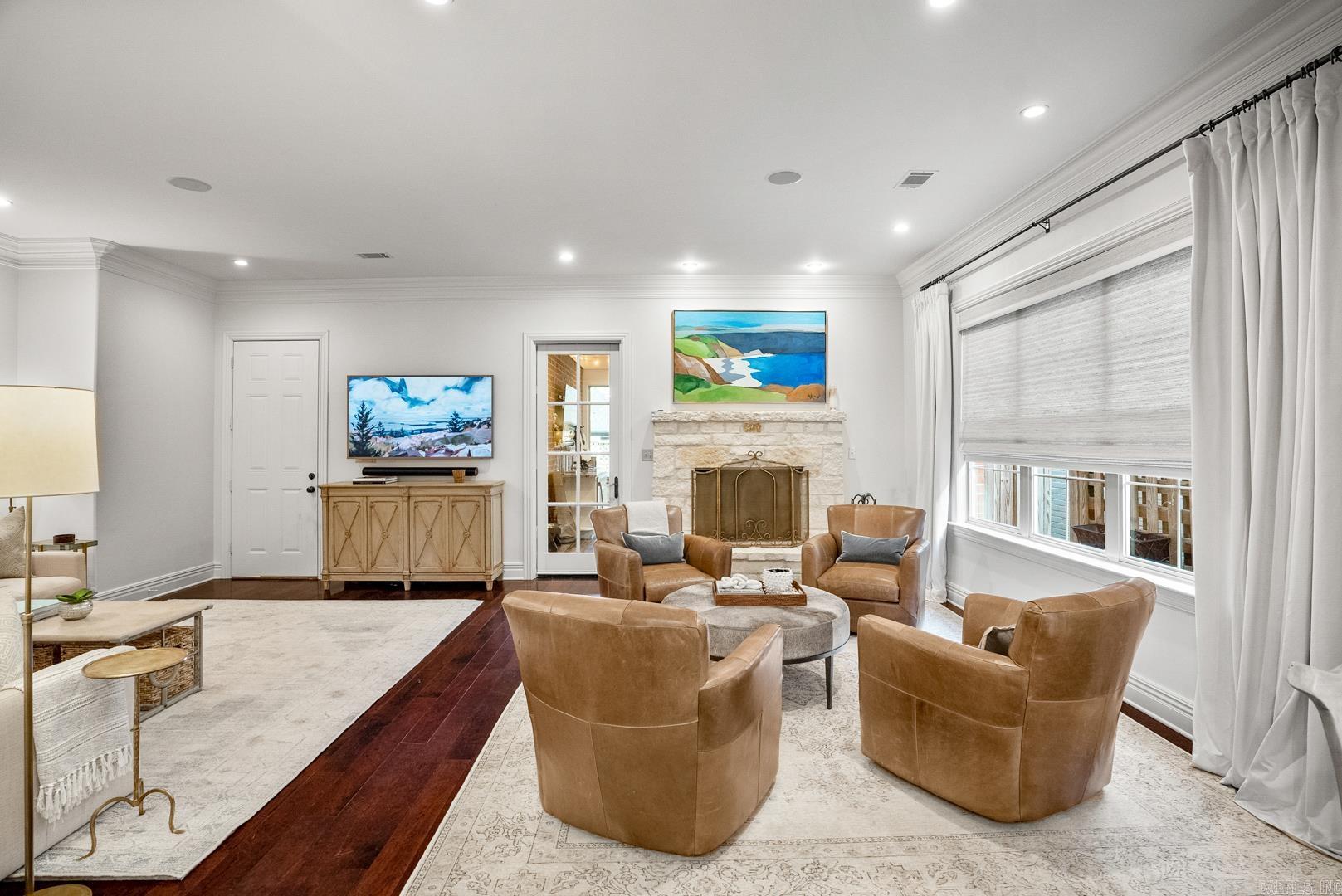 ENGLEWOOD - Residential